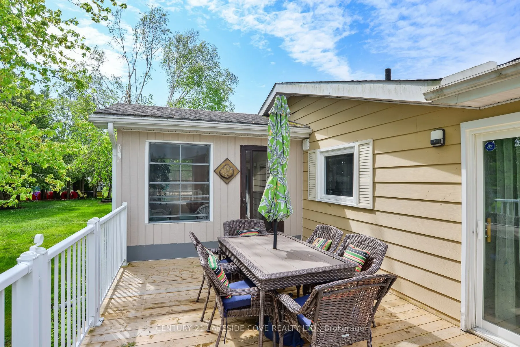 9 Pinetree Court