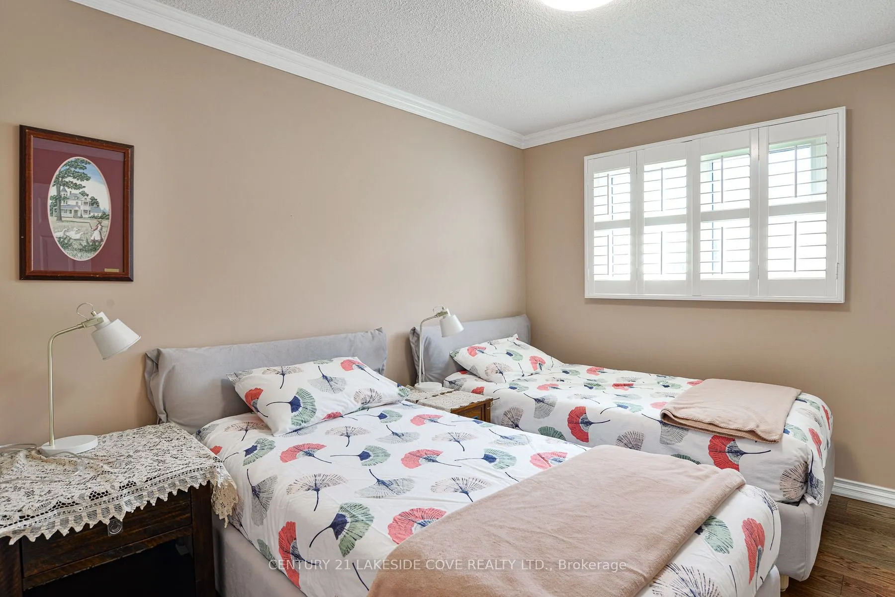 9 Pinetree Court
