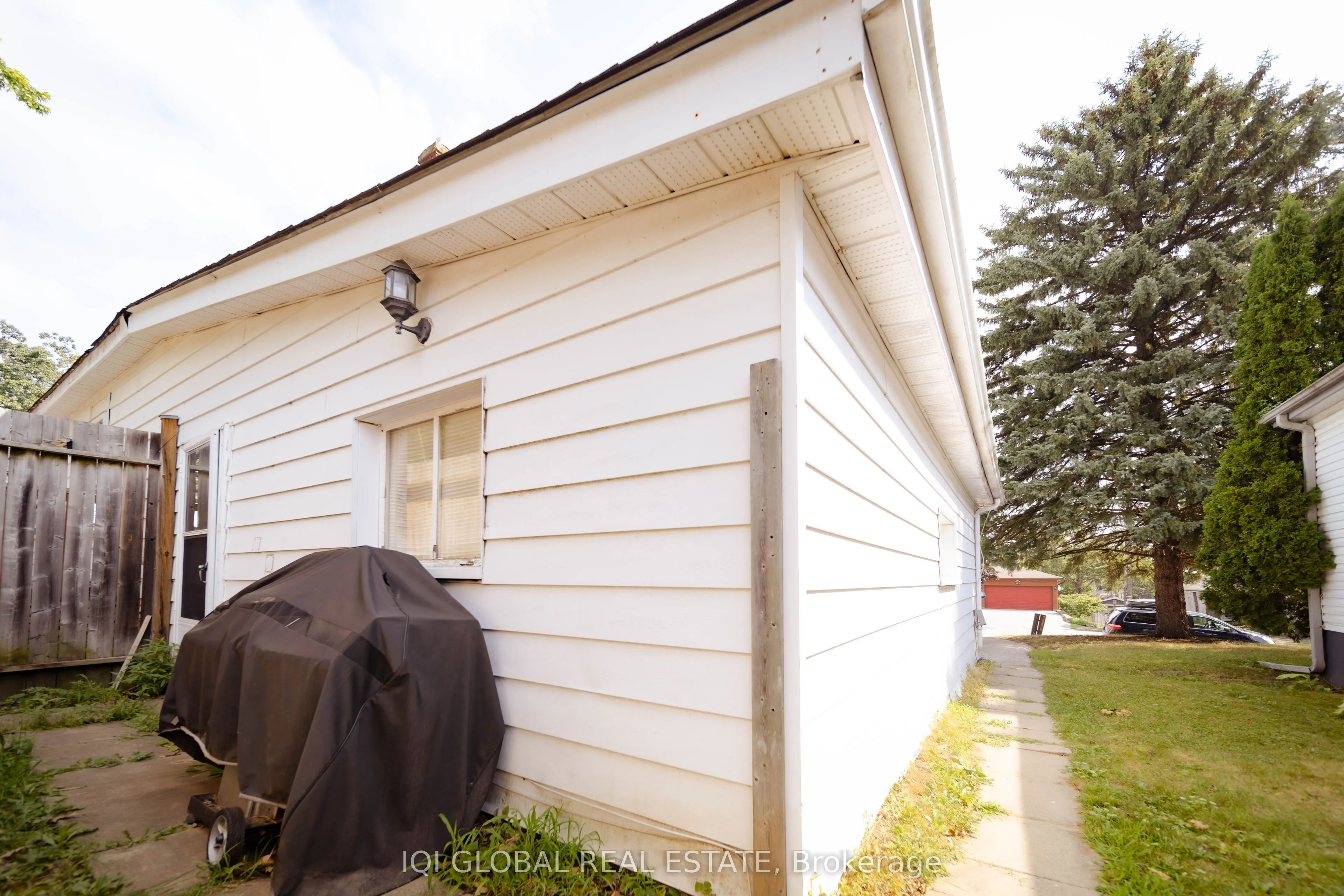 182 Peel Street