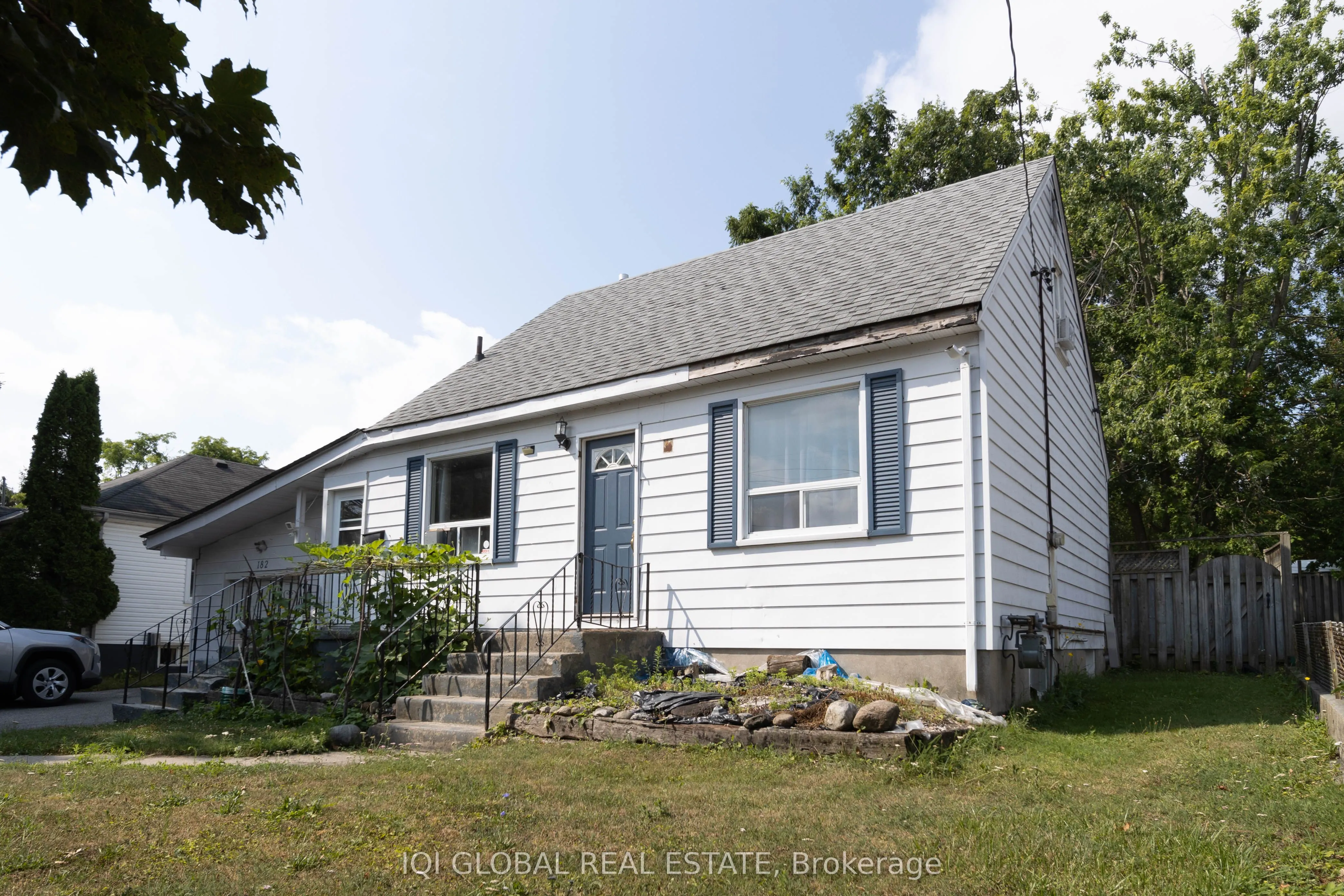 182 Peel Street