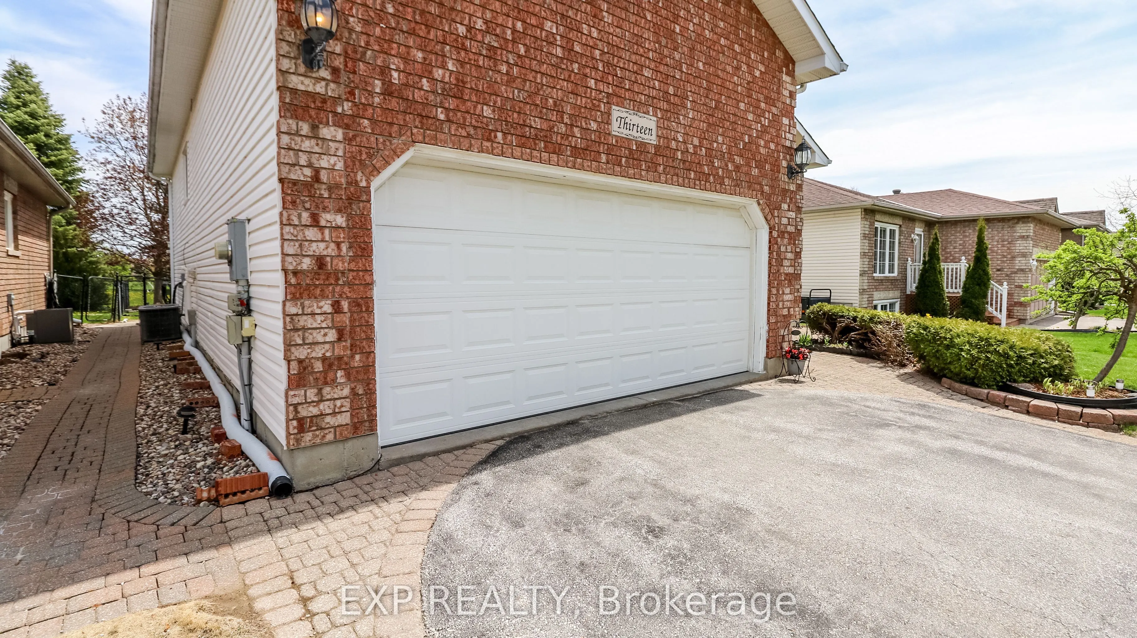 13 O'Shaughnessy Crescent