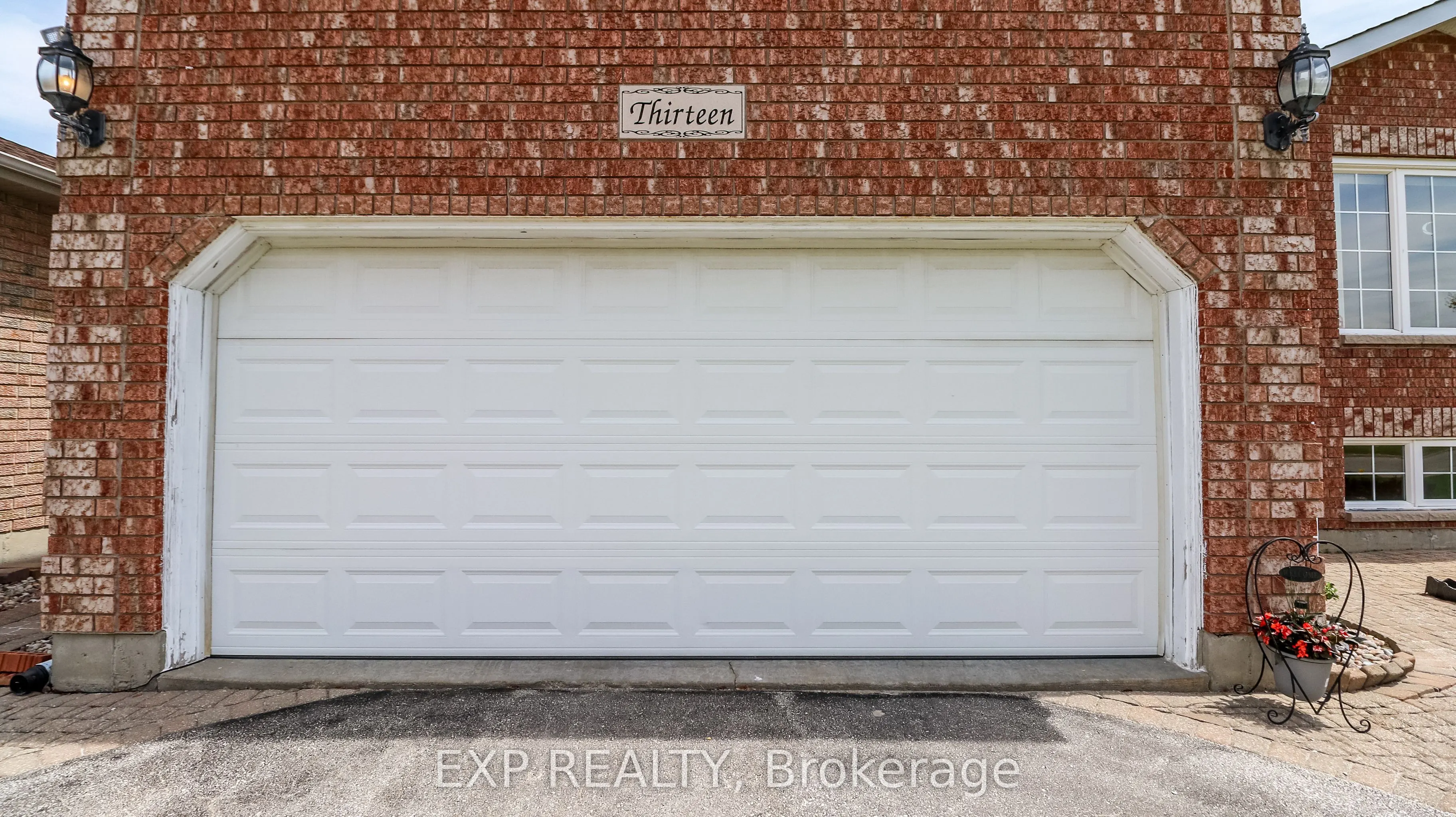 13 O'Shaughnessy Crescent