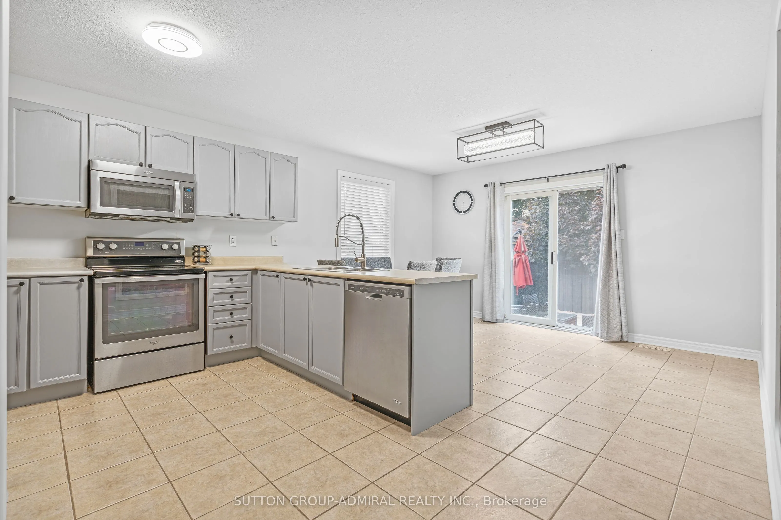 16 Empire Drive