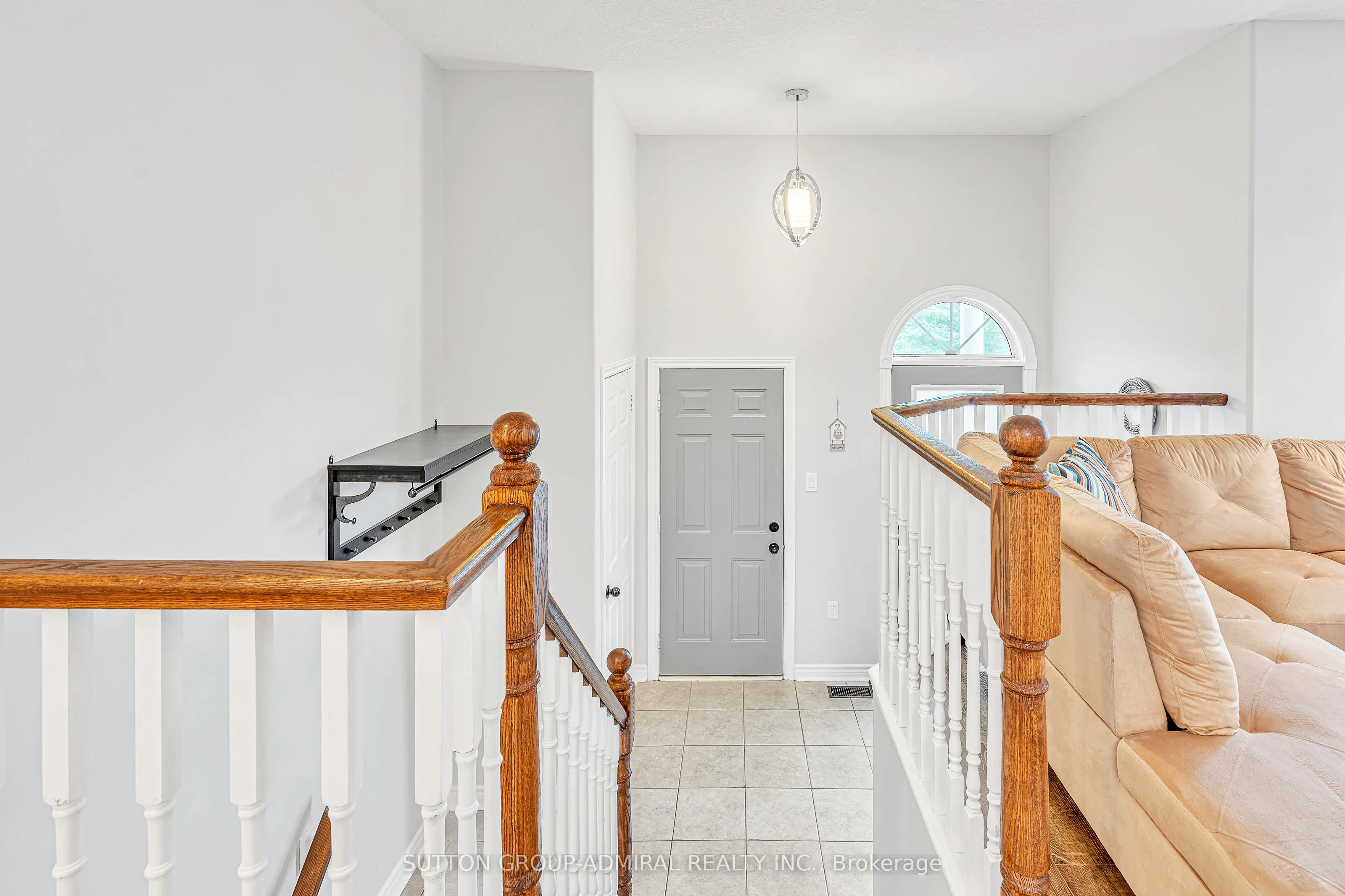 16 Empire Drive