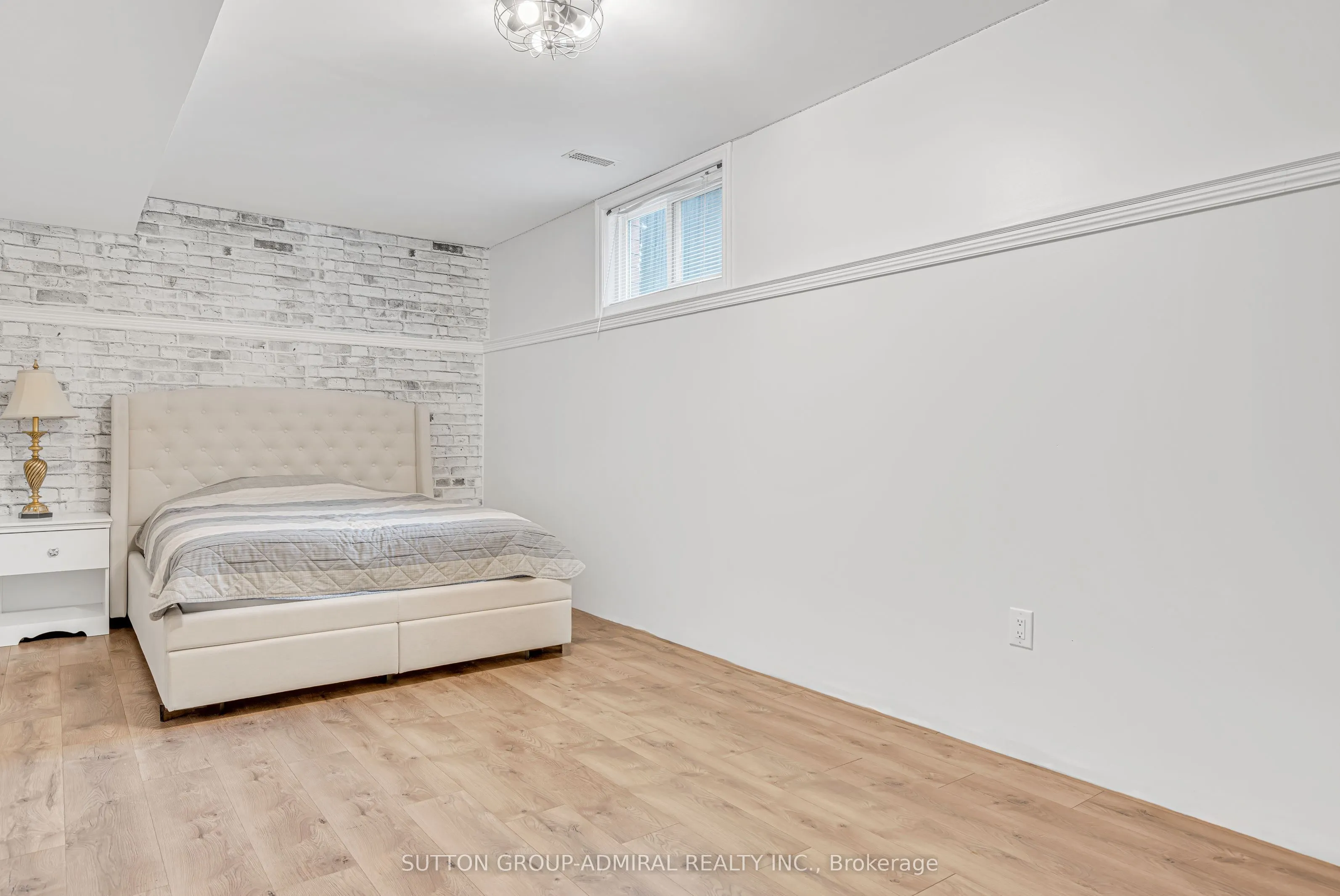 16 Empire Drive