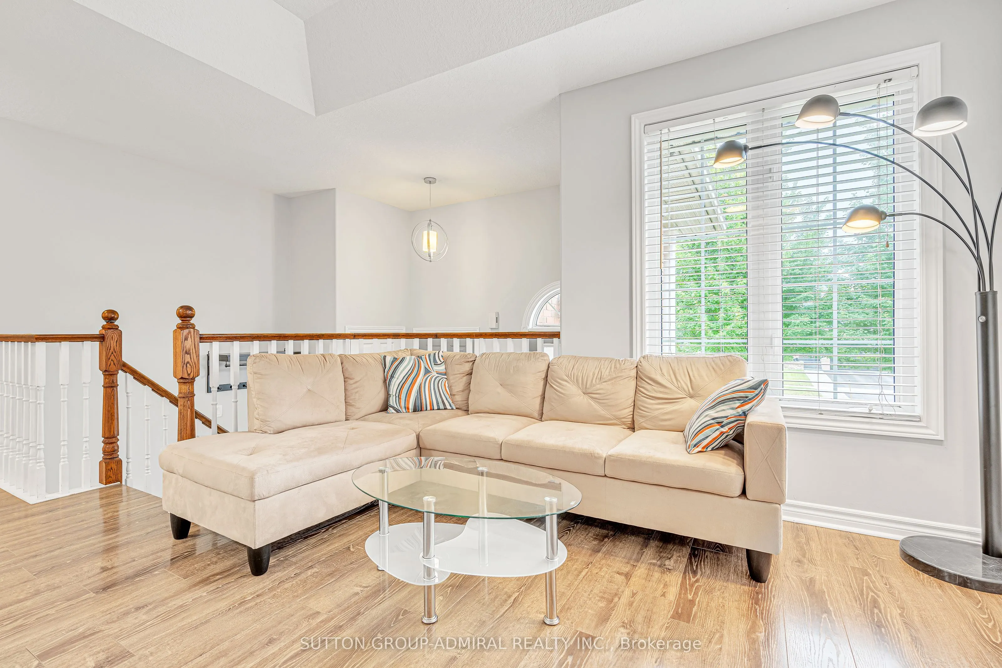 16 Empire Drive