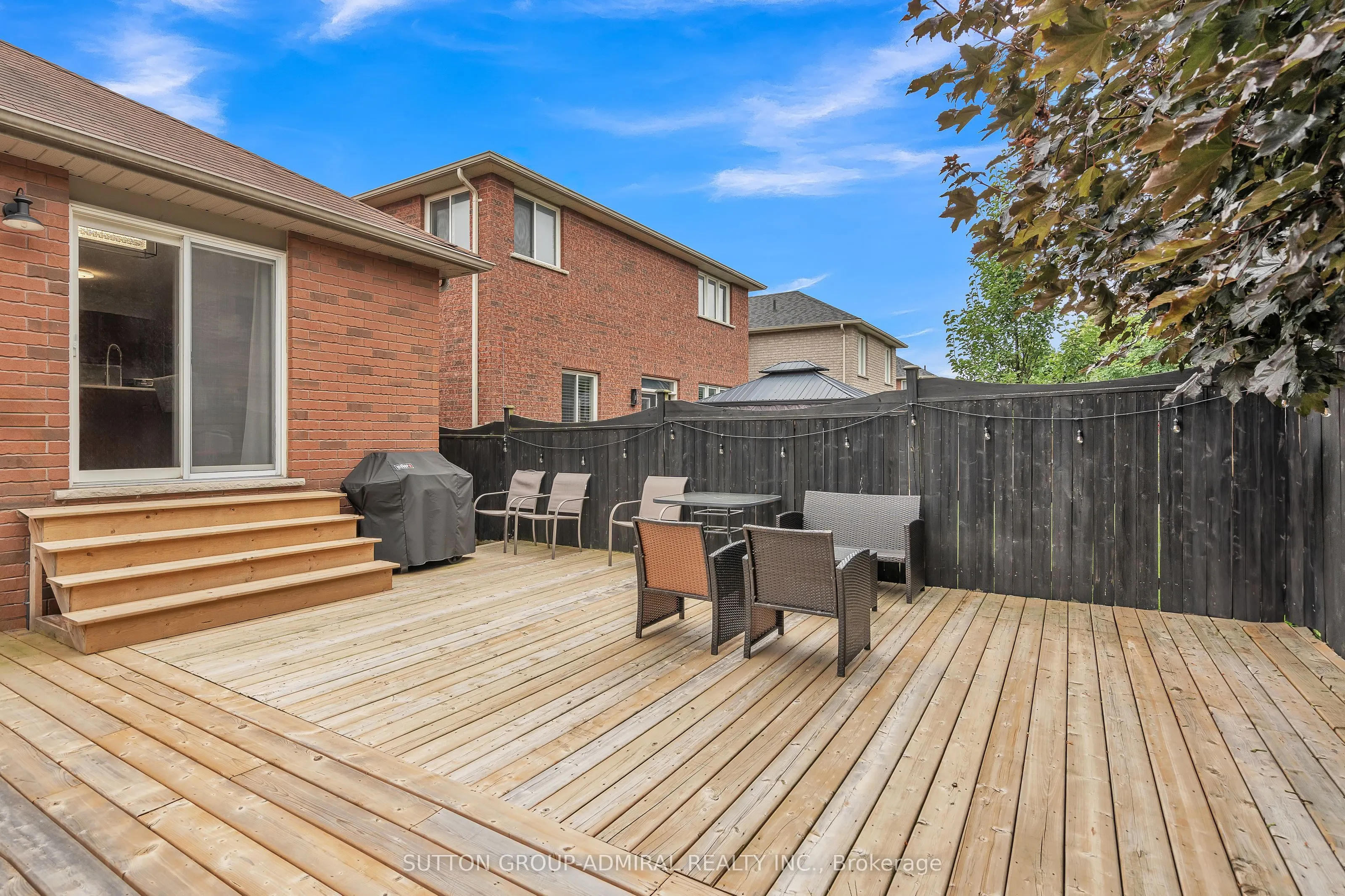 16 Empire Drive