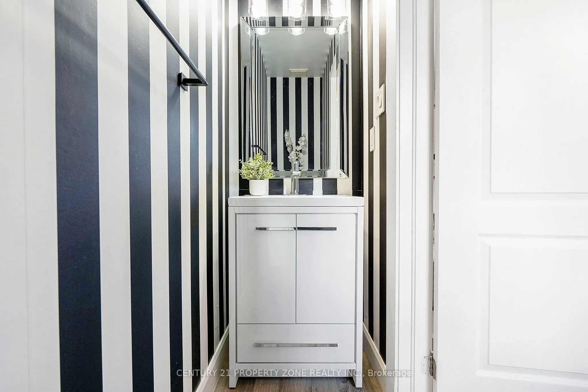 11 Kensington Trail