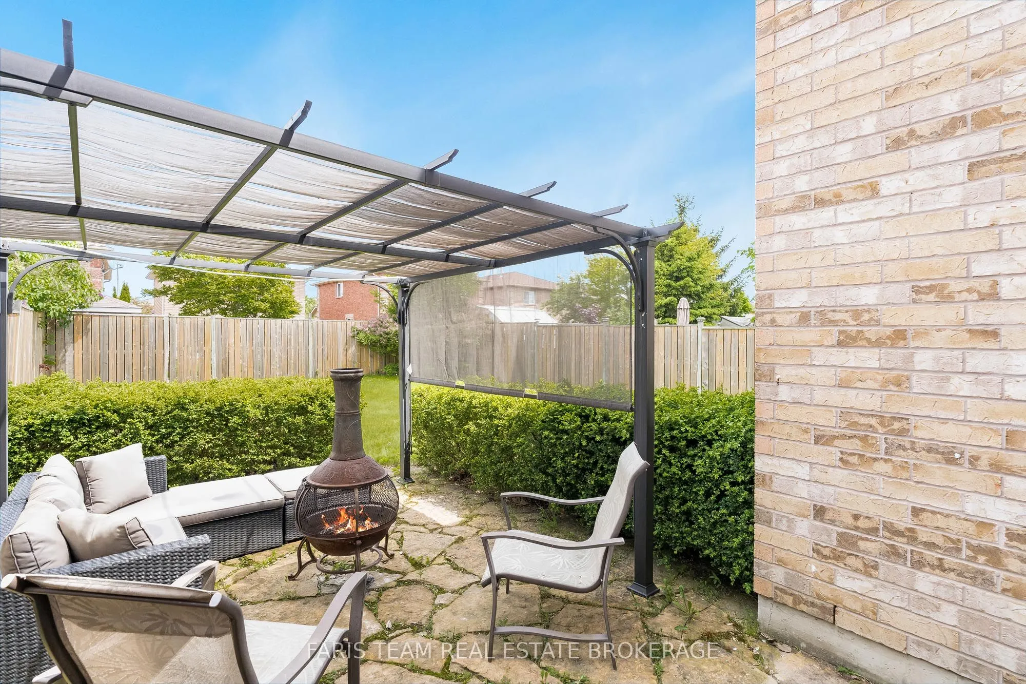 123 Holly Meadow Road