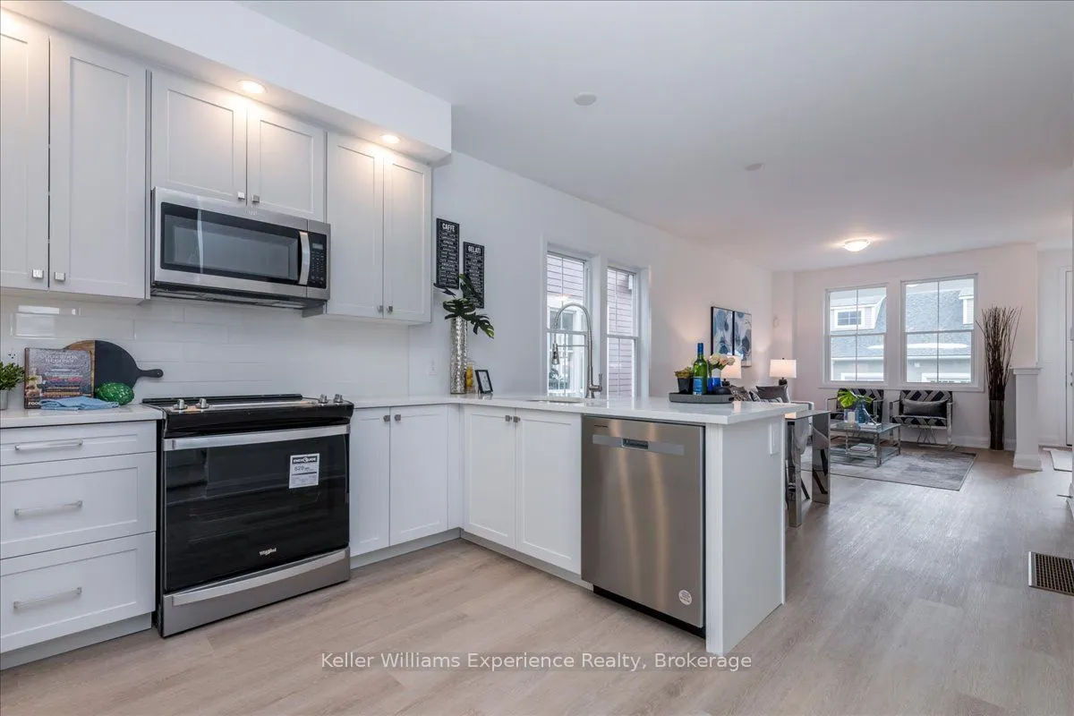 14 Allison Lane, #14