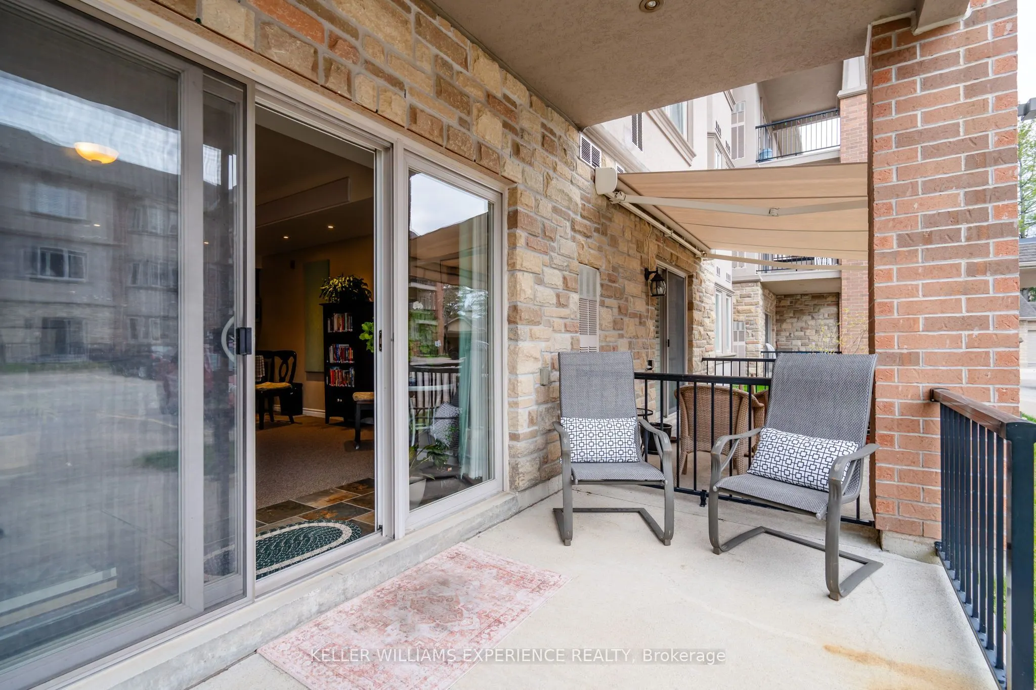 19B Yonge Street N, #103
