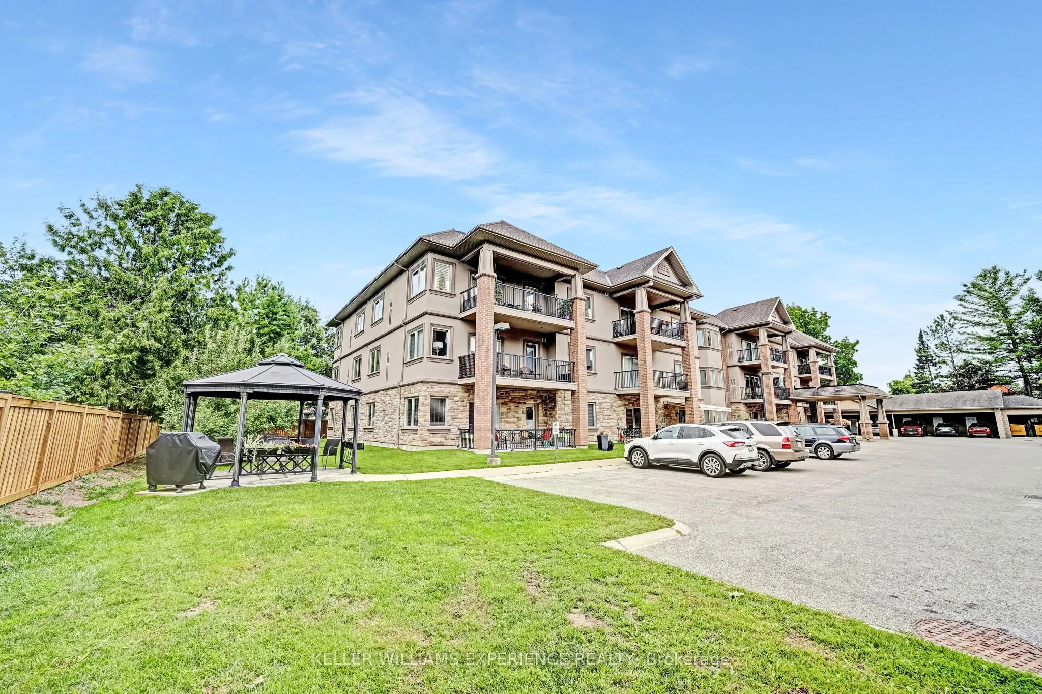19B Yonge Street N, #103
