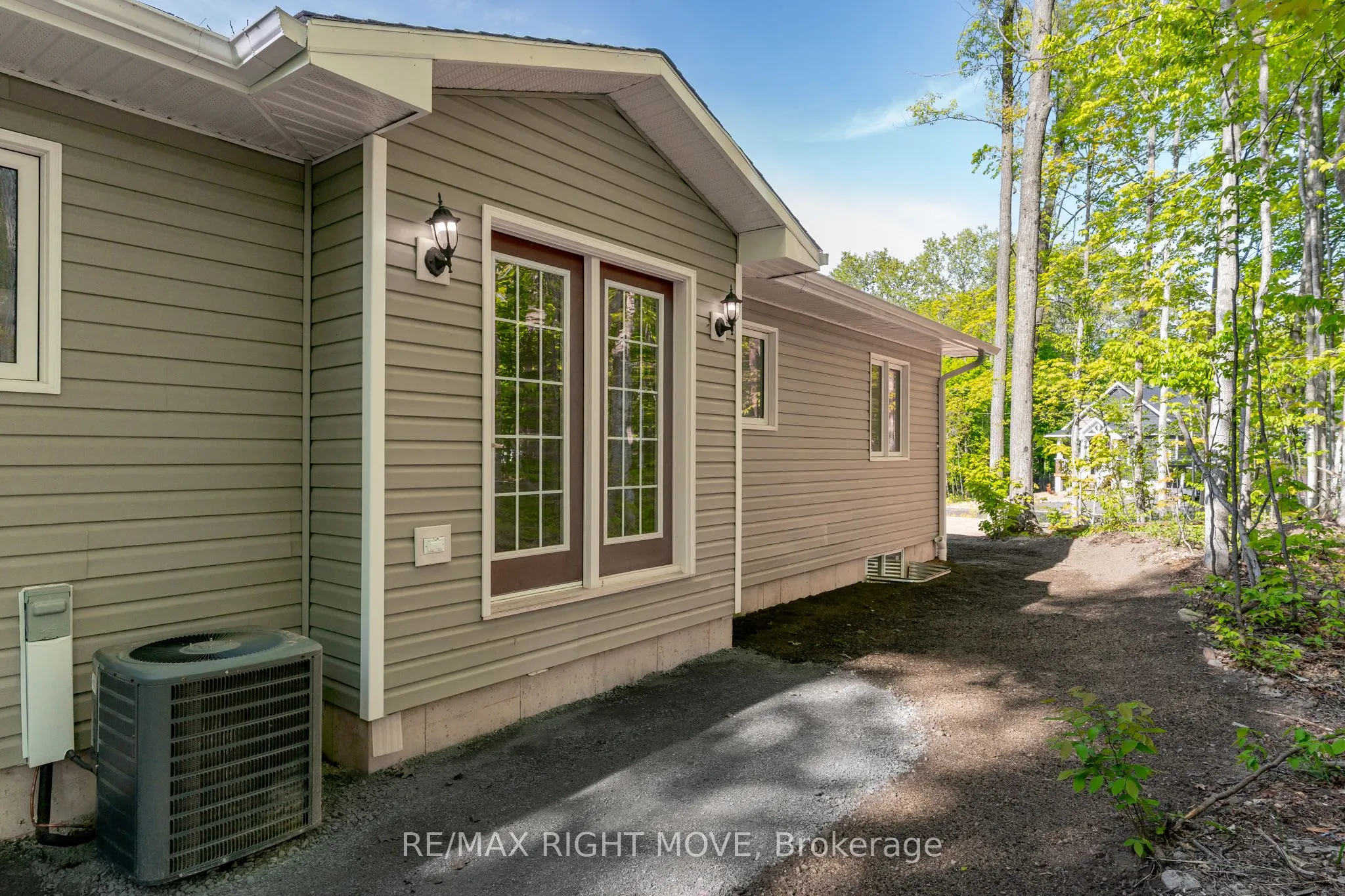 1 ojibway Court