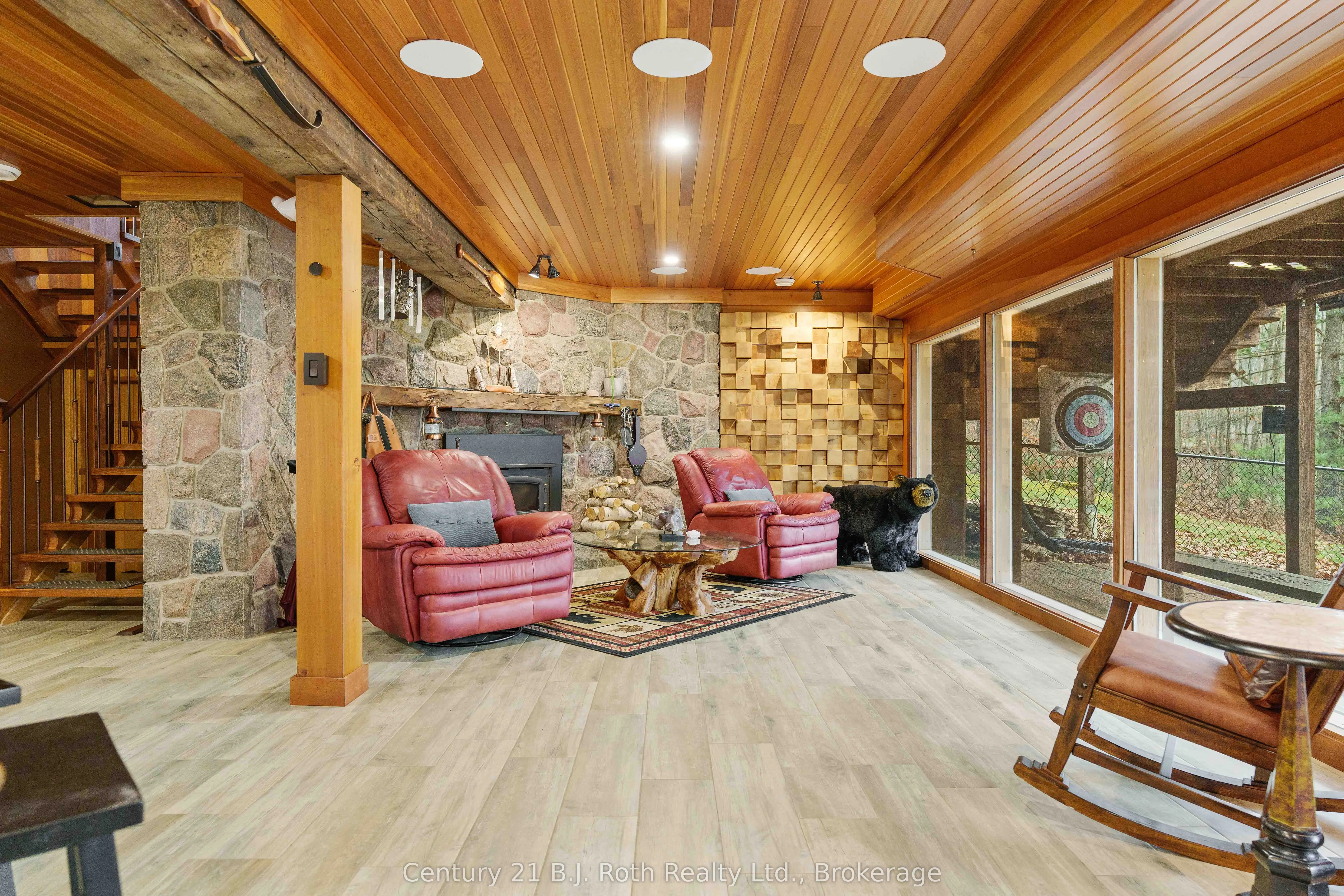 2983 WHELAN Way