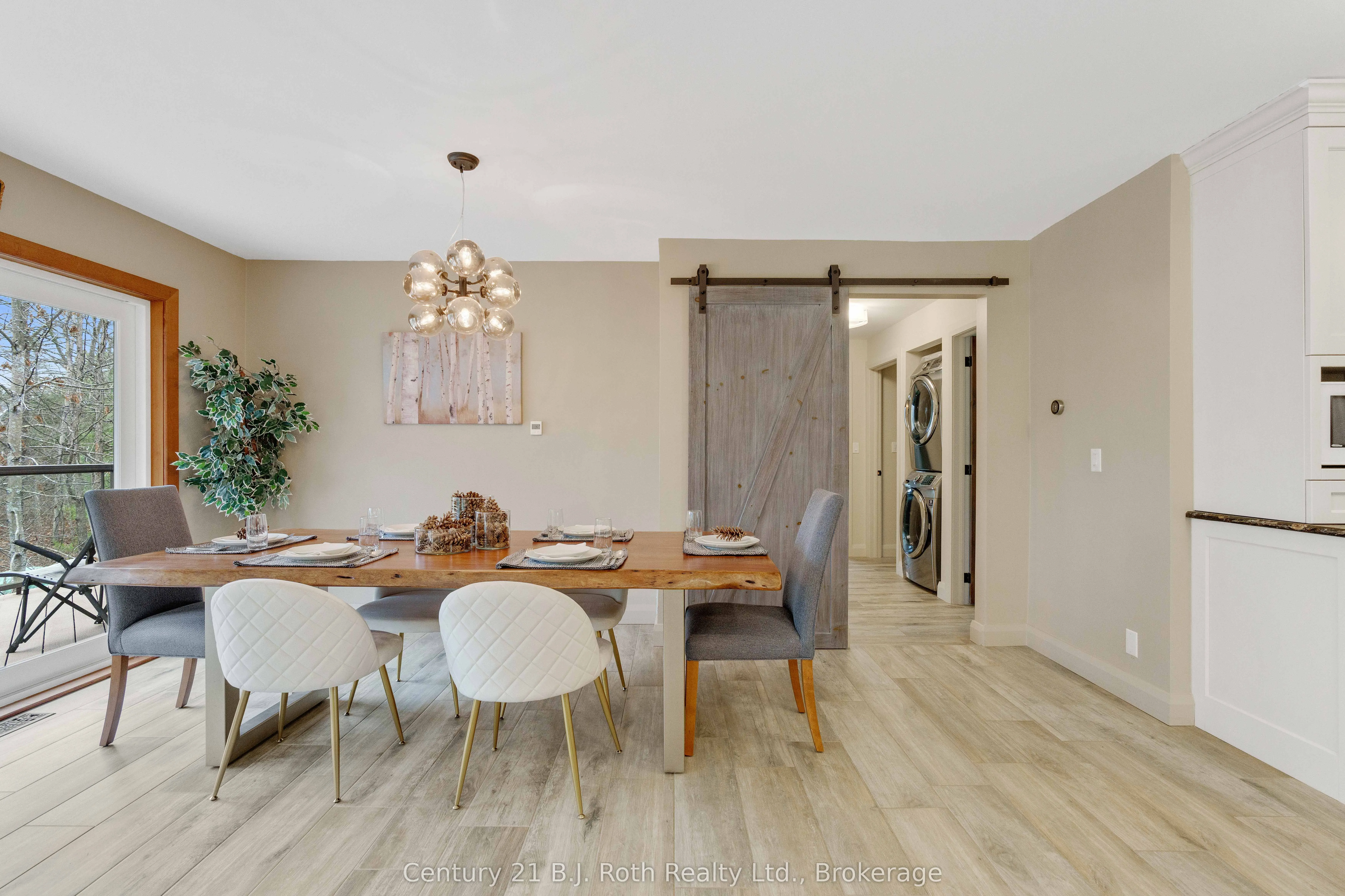 2983 WHELAN Way