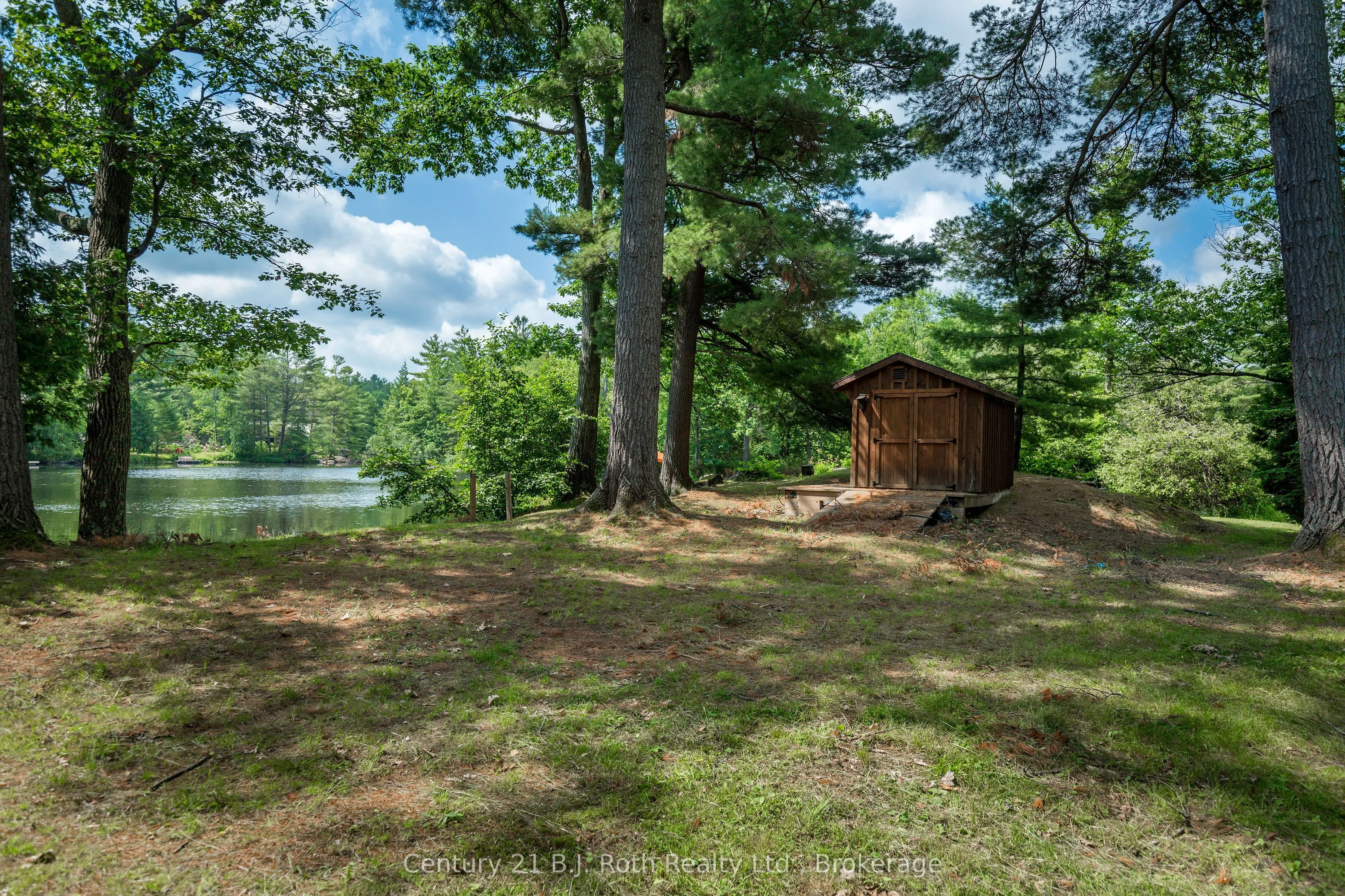 2983 WHELAN Way