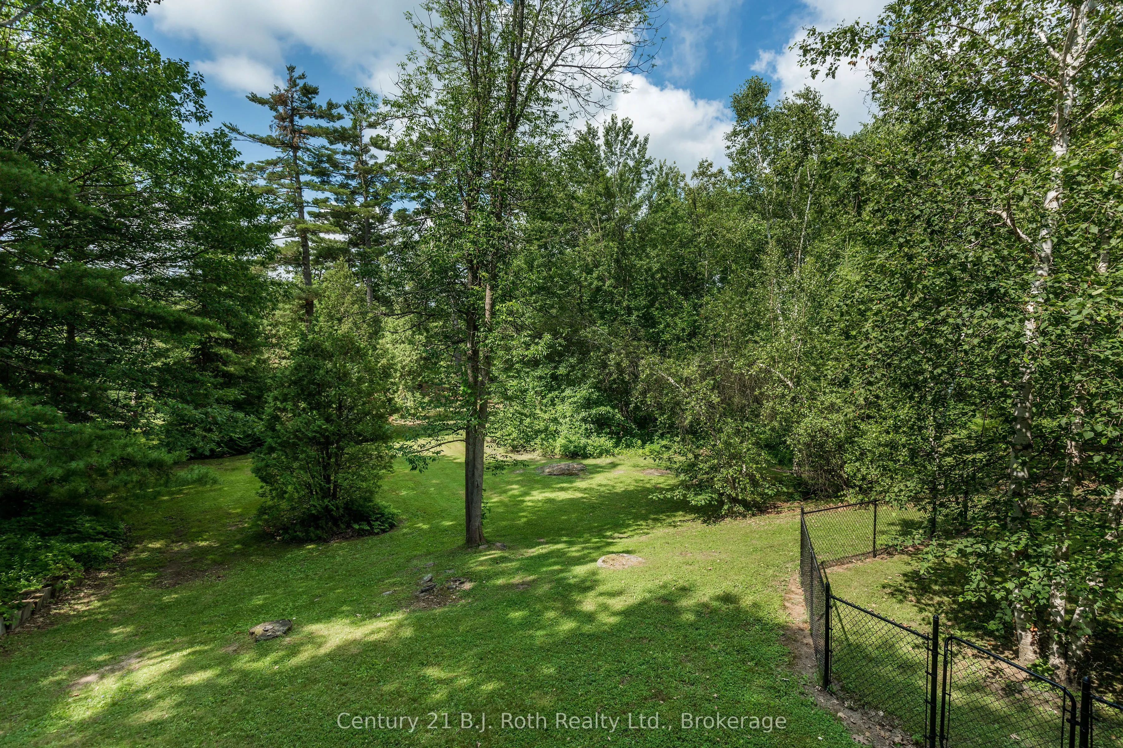 2983 WHELAN Way