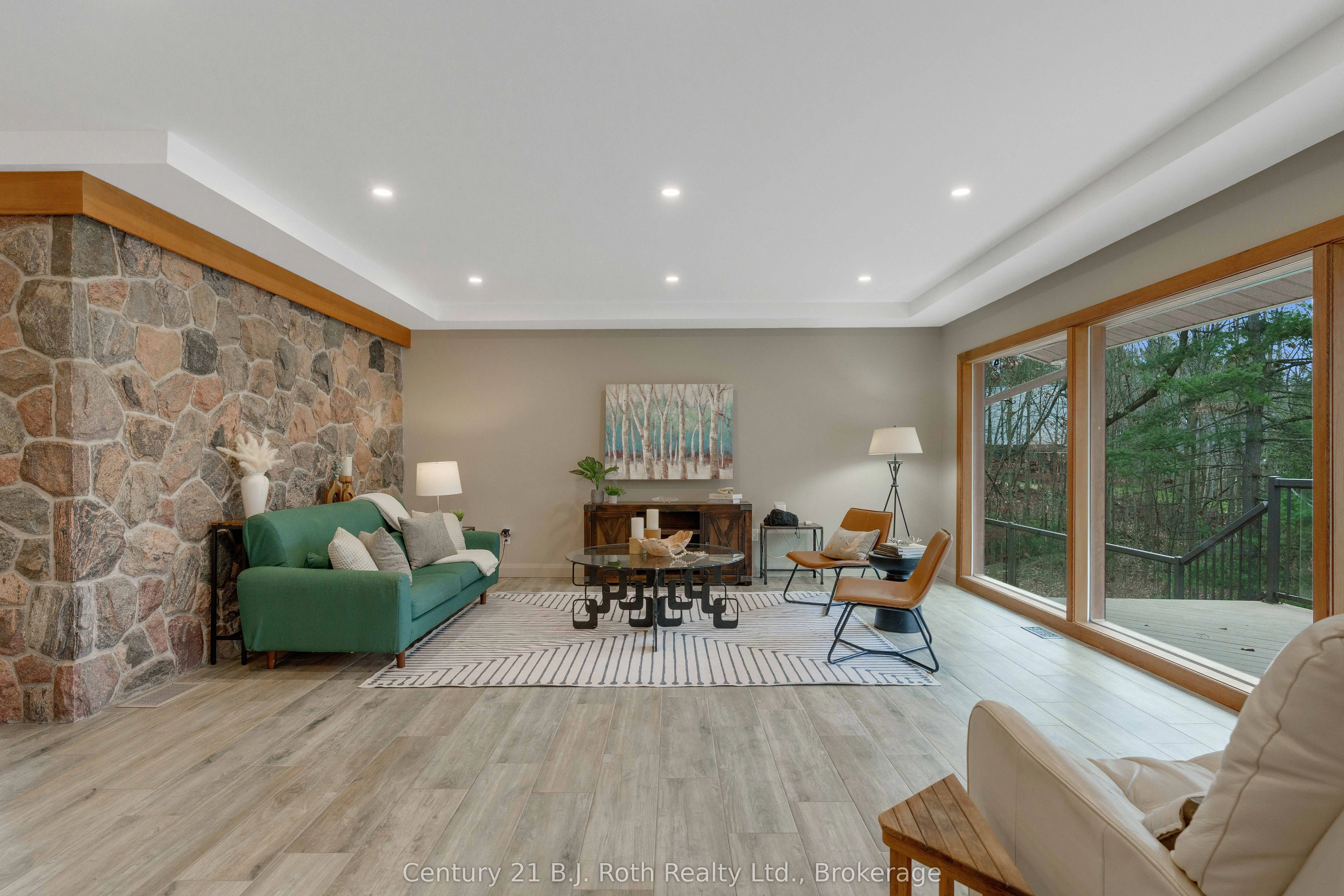 2983 WHELAN Way