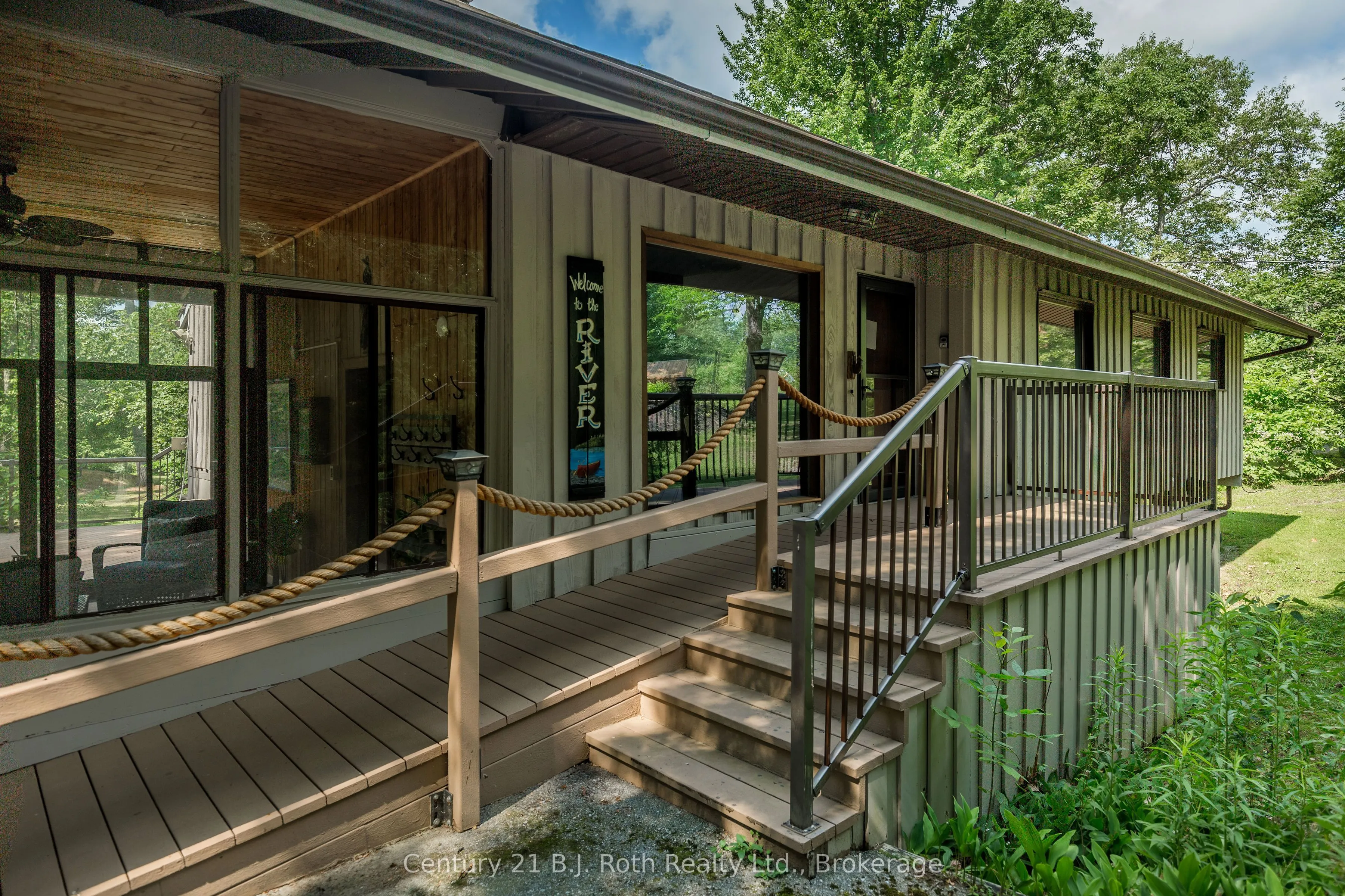 2983 WHELAN Way