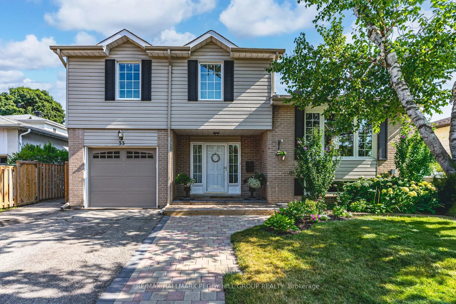 33 Porter Crescent