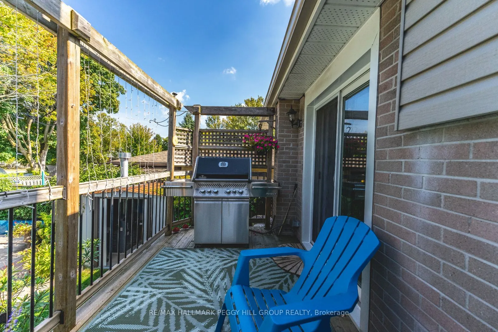 33 Porter Crescent