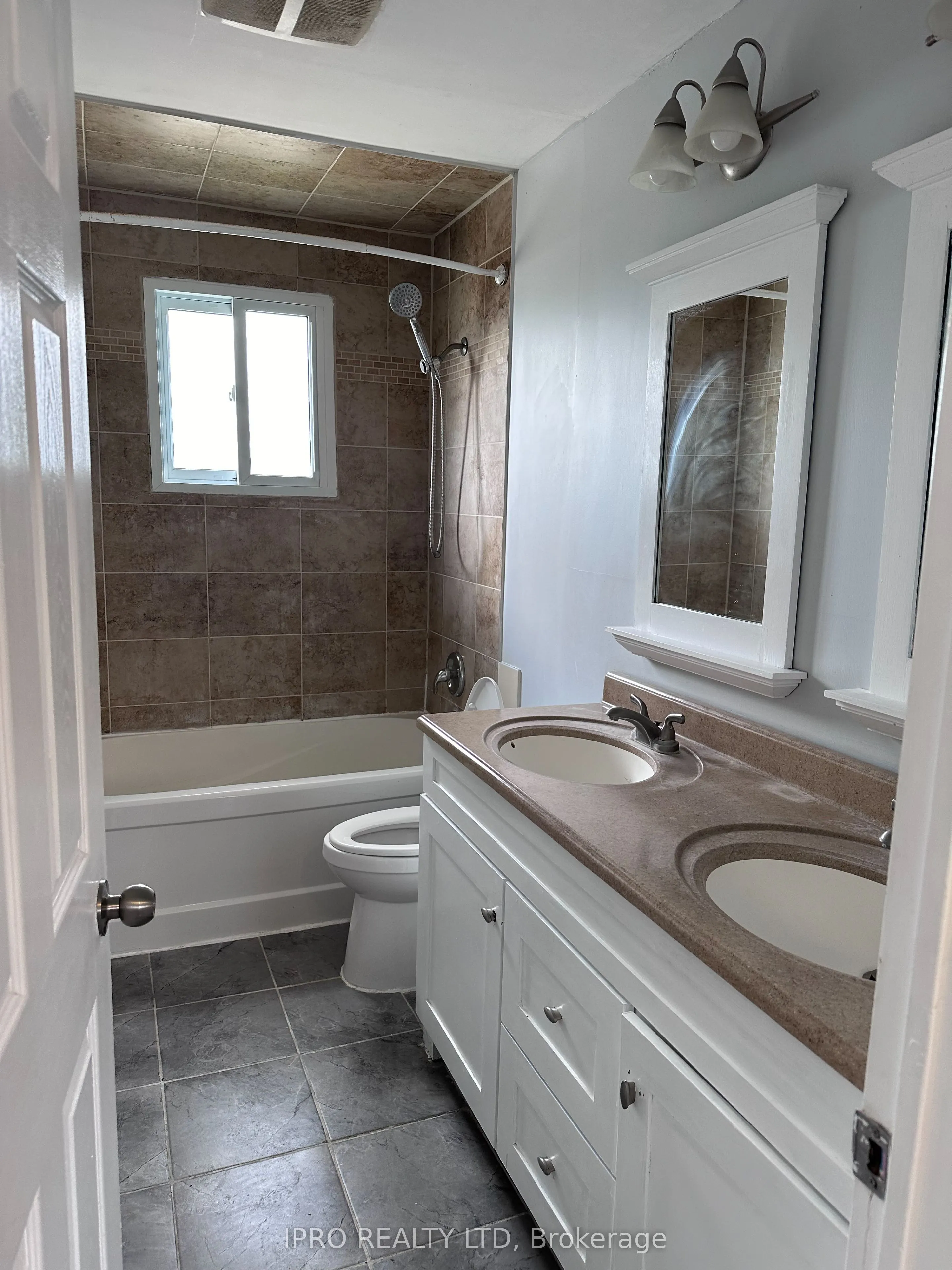 296 Hickling Trail, #Upper