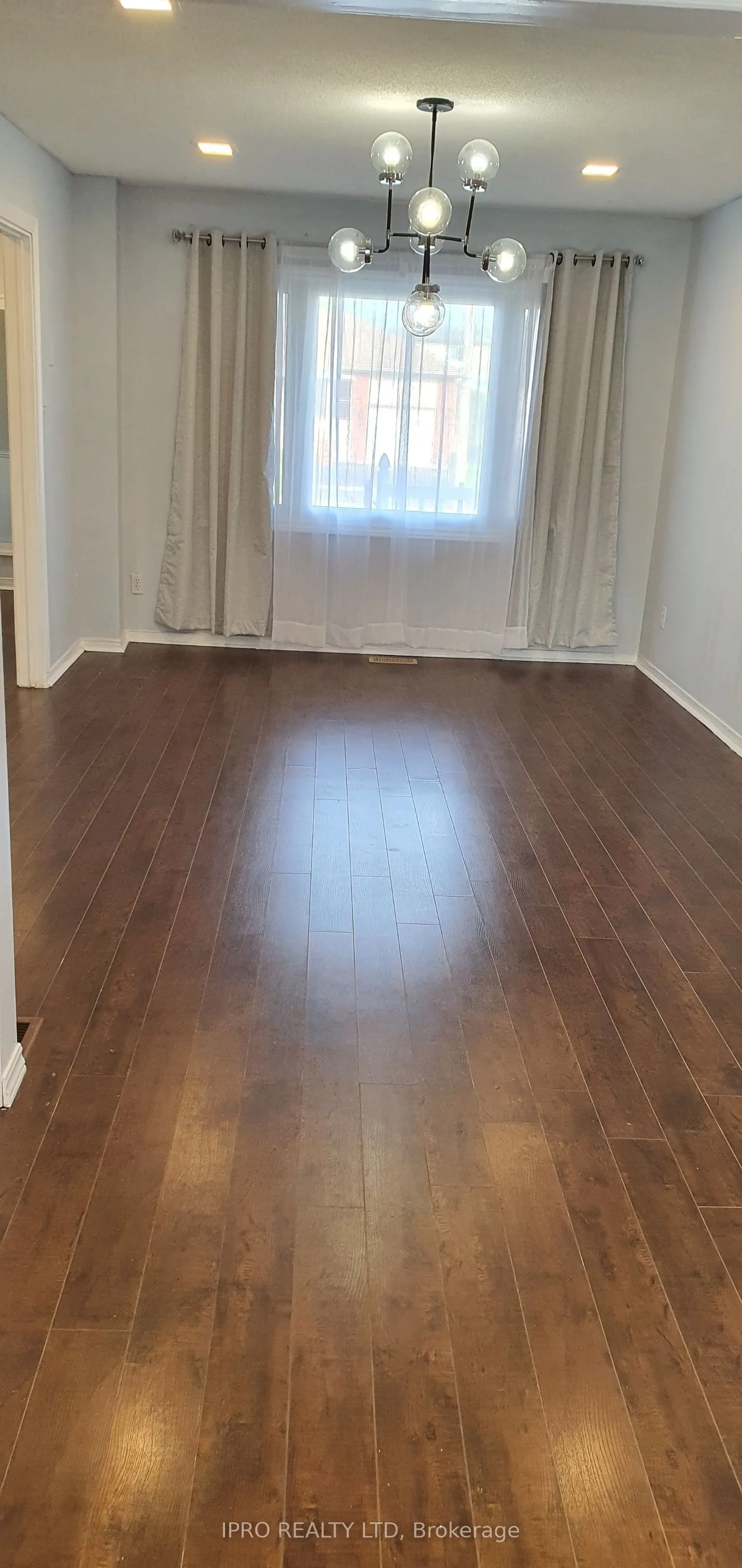 296 Hickling Trail, #Upper