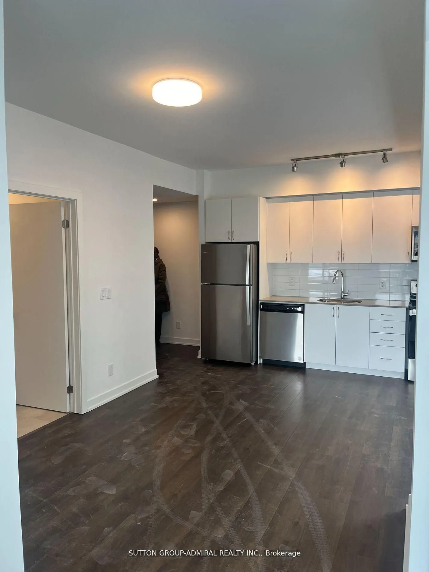 56 Lakeside Terrace, #510