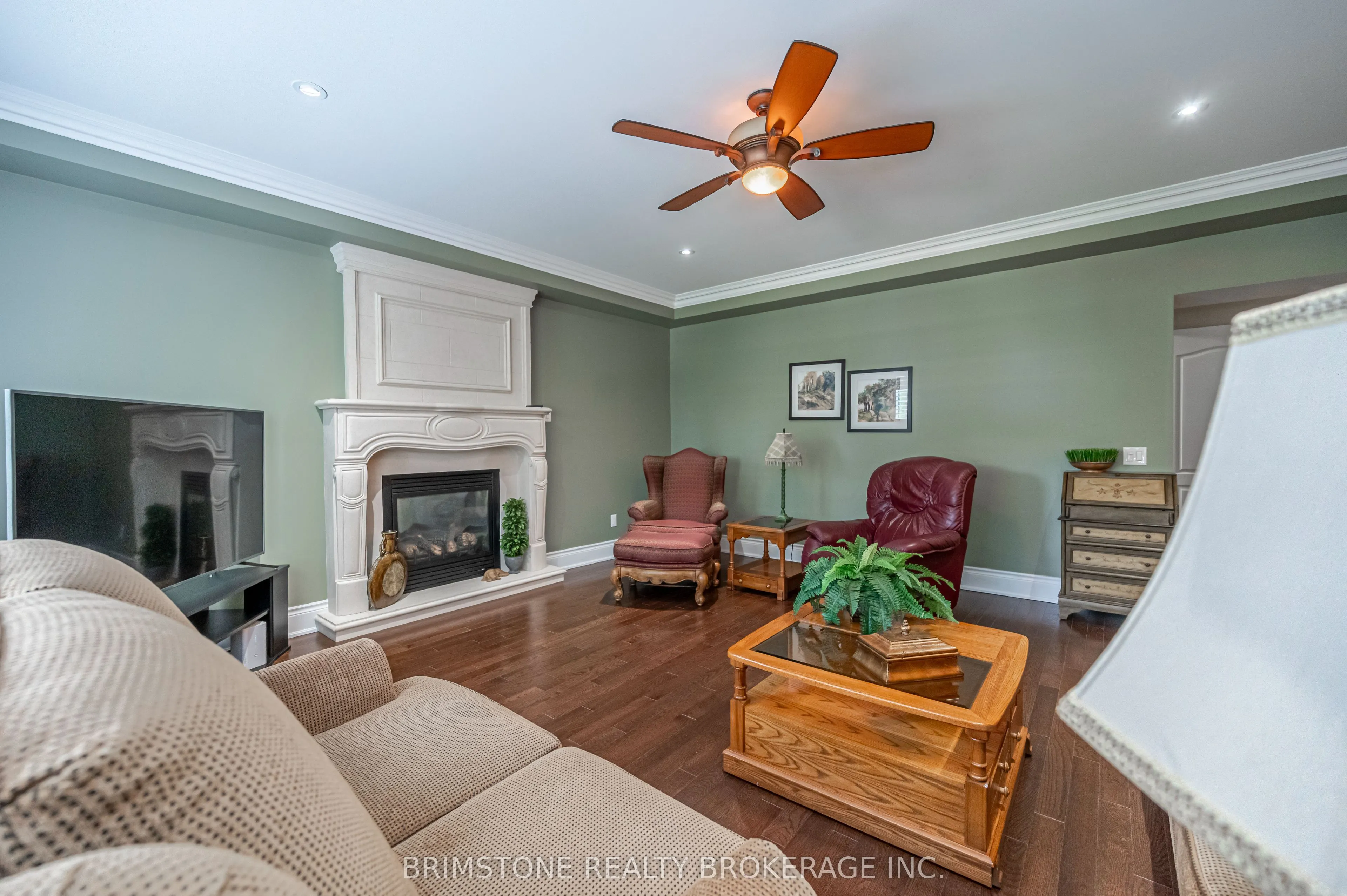 31 Plunkett Court