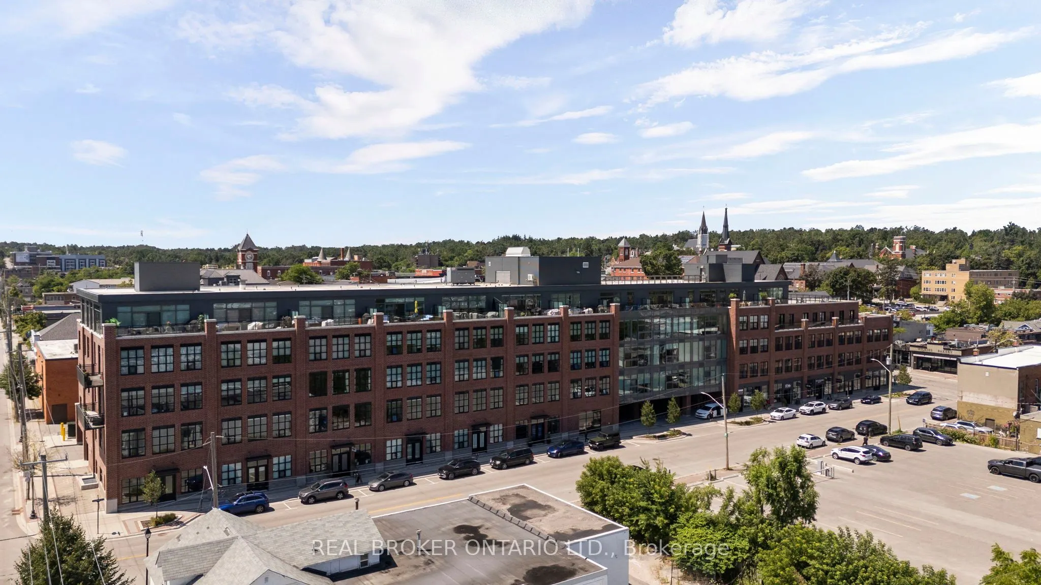 21 Matchdash Street S, #210