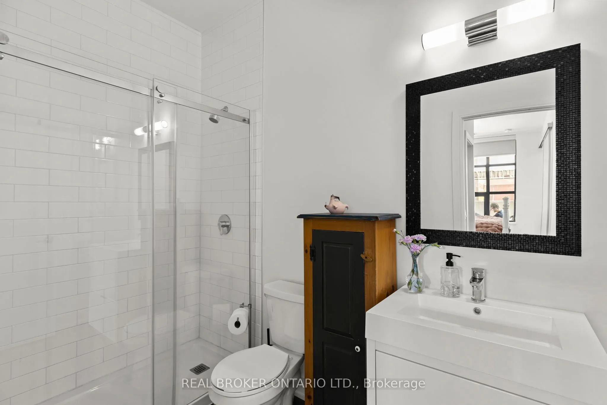 21 Matchdash Street S, #210