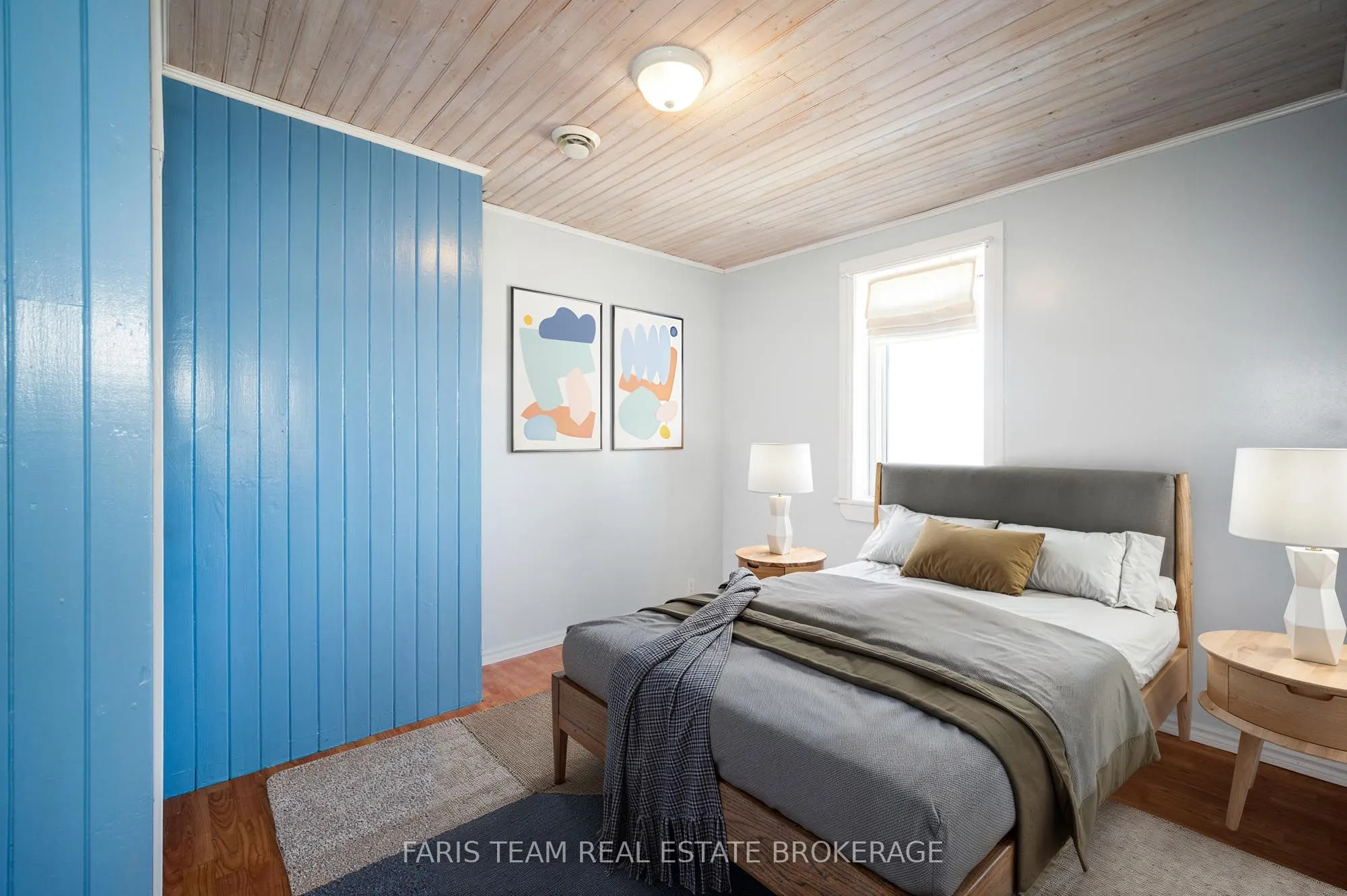 326 Lafontaine Road W