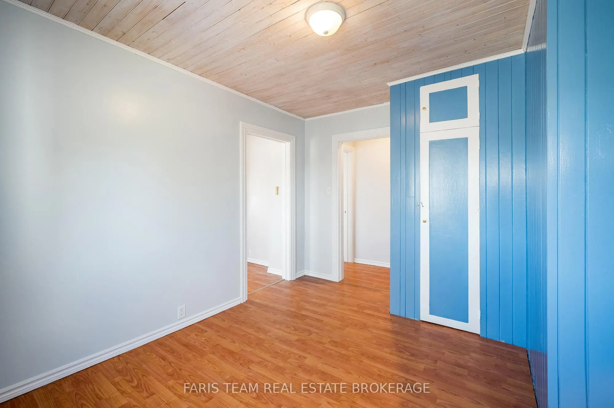 326 Lafontaine Road W