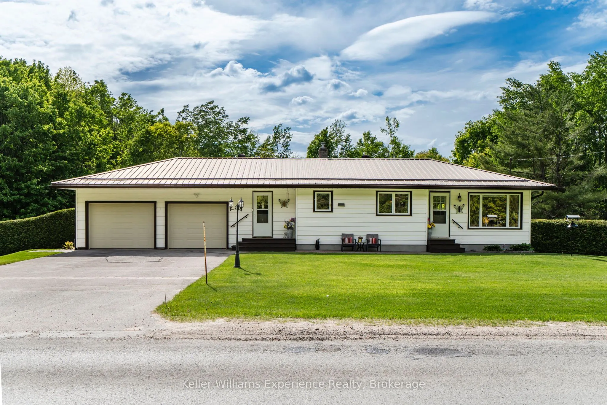 450 Concession 11 Road E