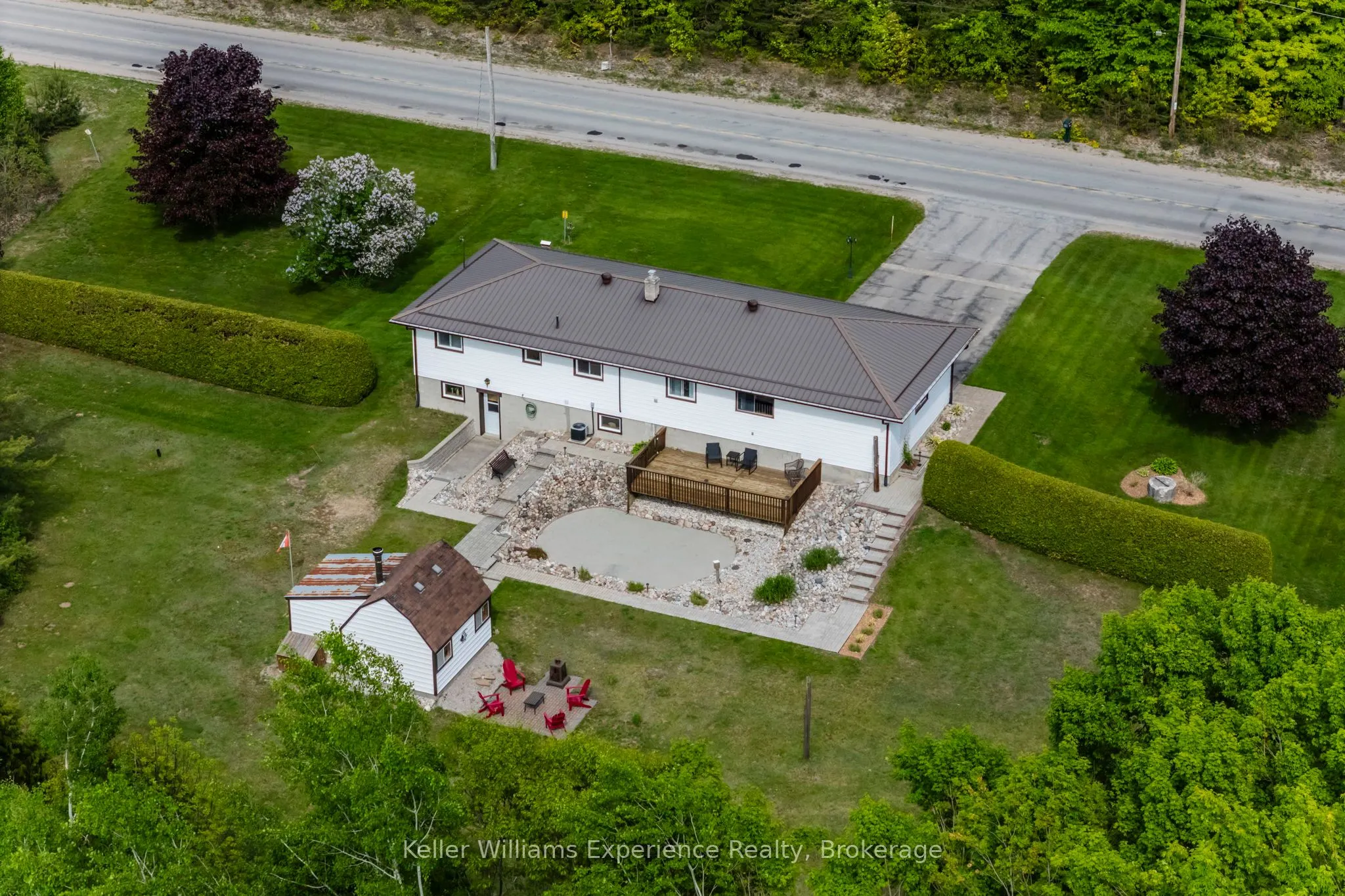 450 Concession 11 Road E