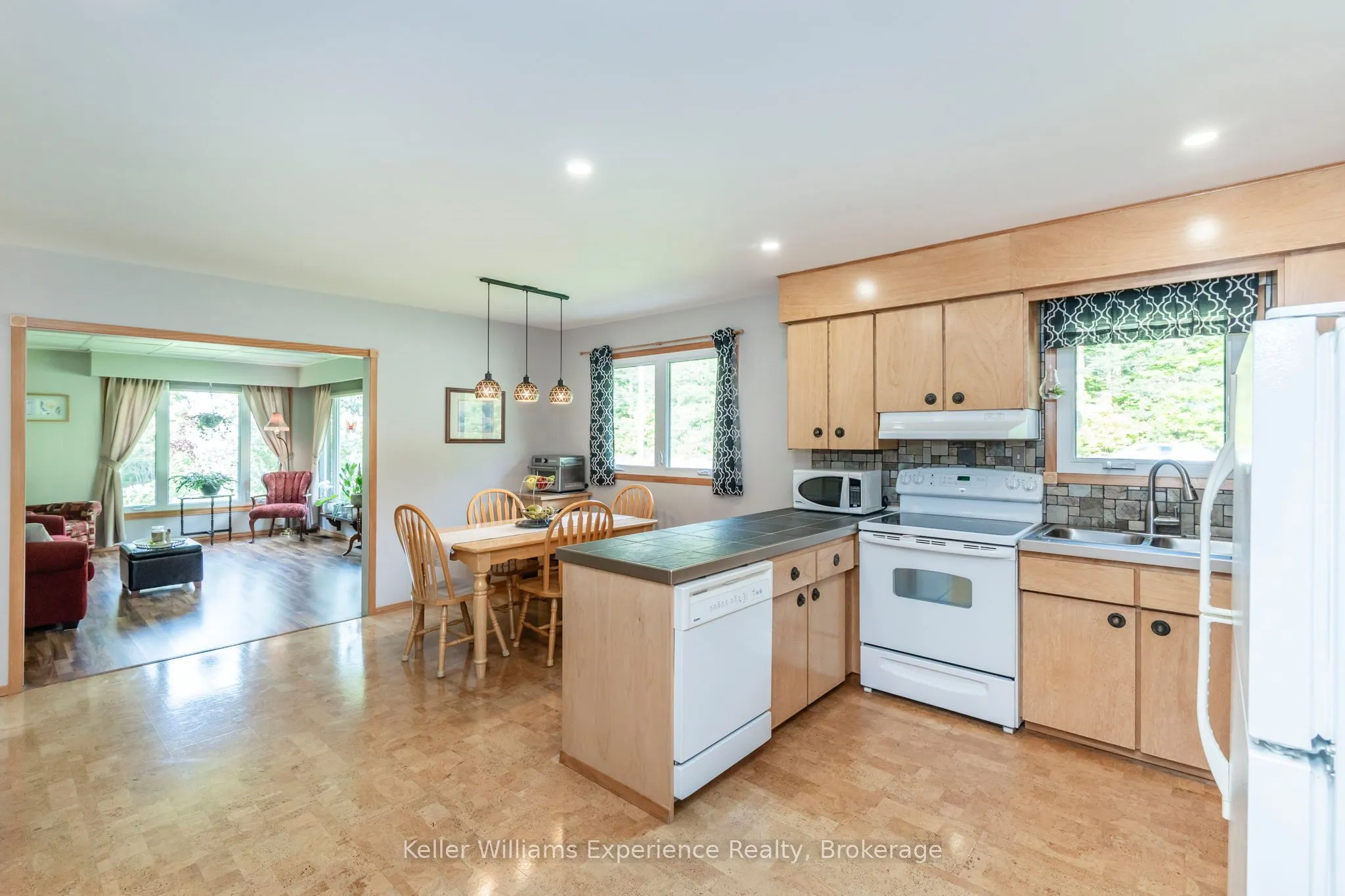 450 Concession 11 Road E