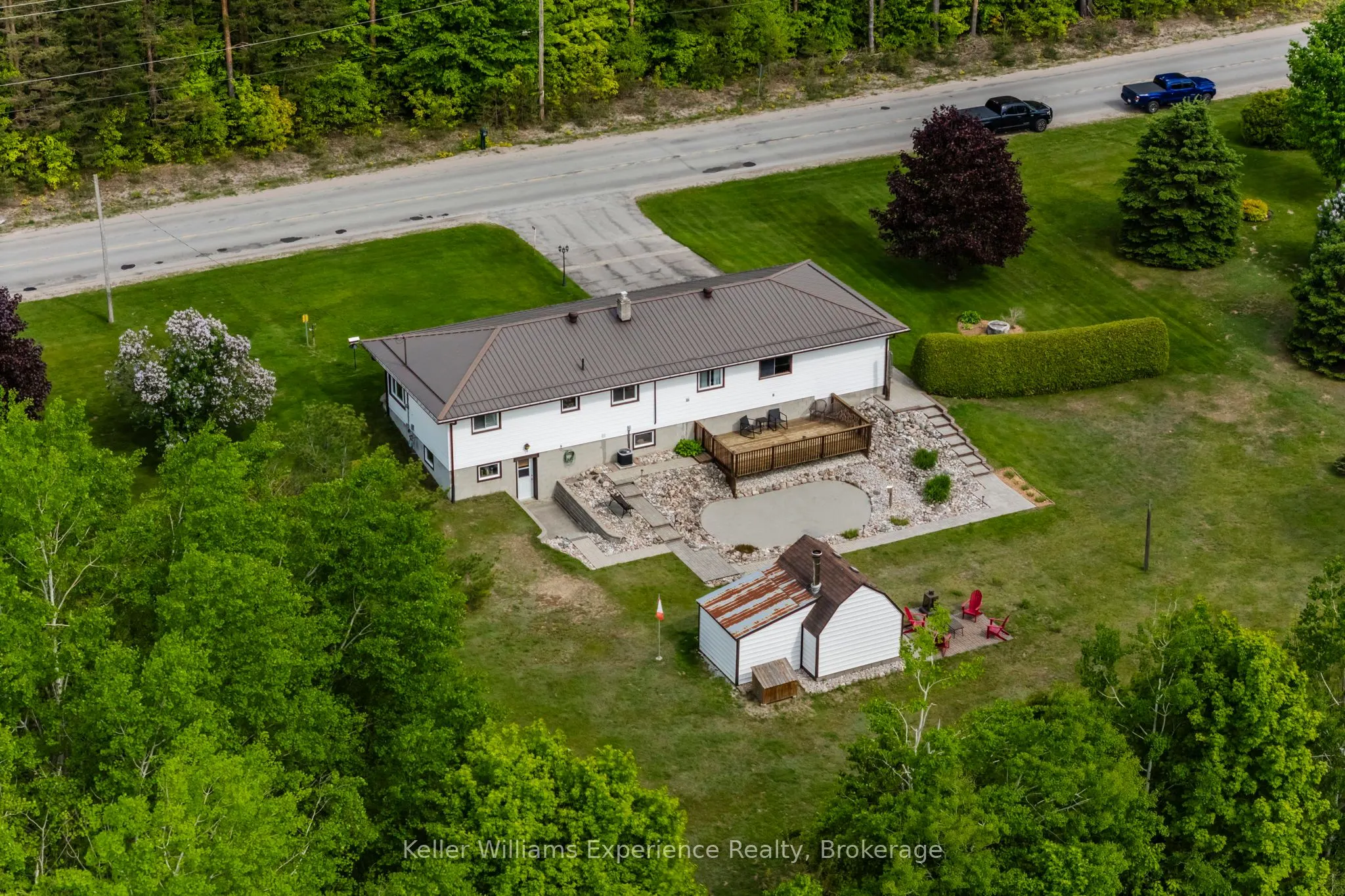 450 Concession 11 Road E