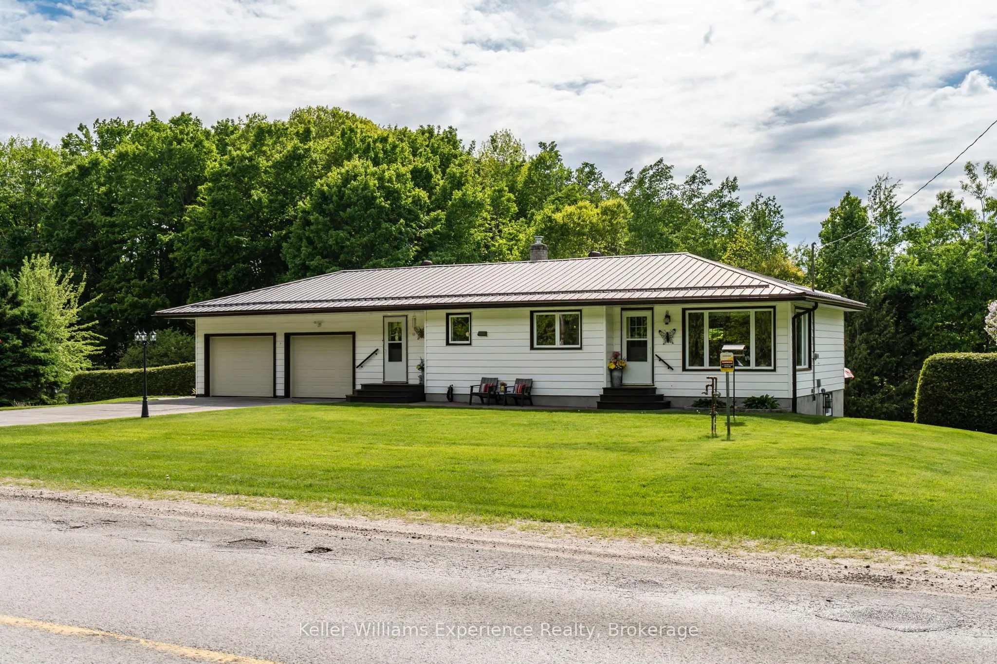 450 Concession 11 Road E
