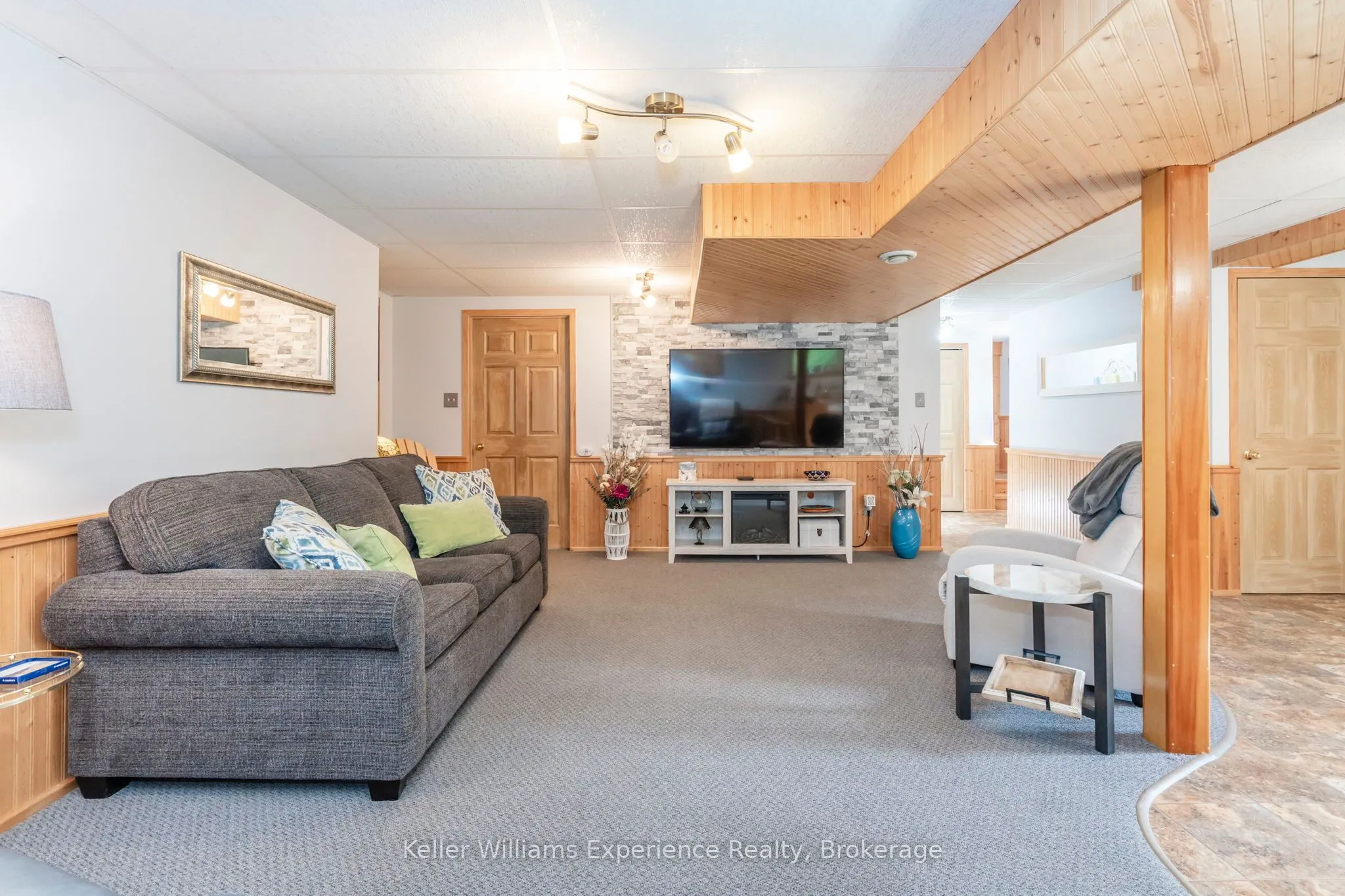450 Concession 11 Road E