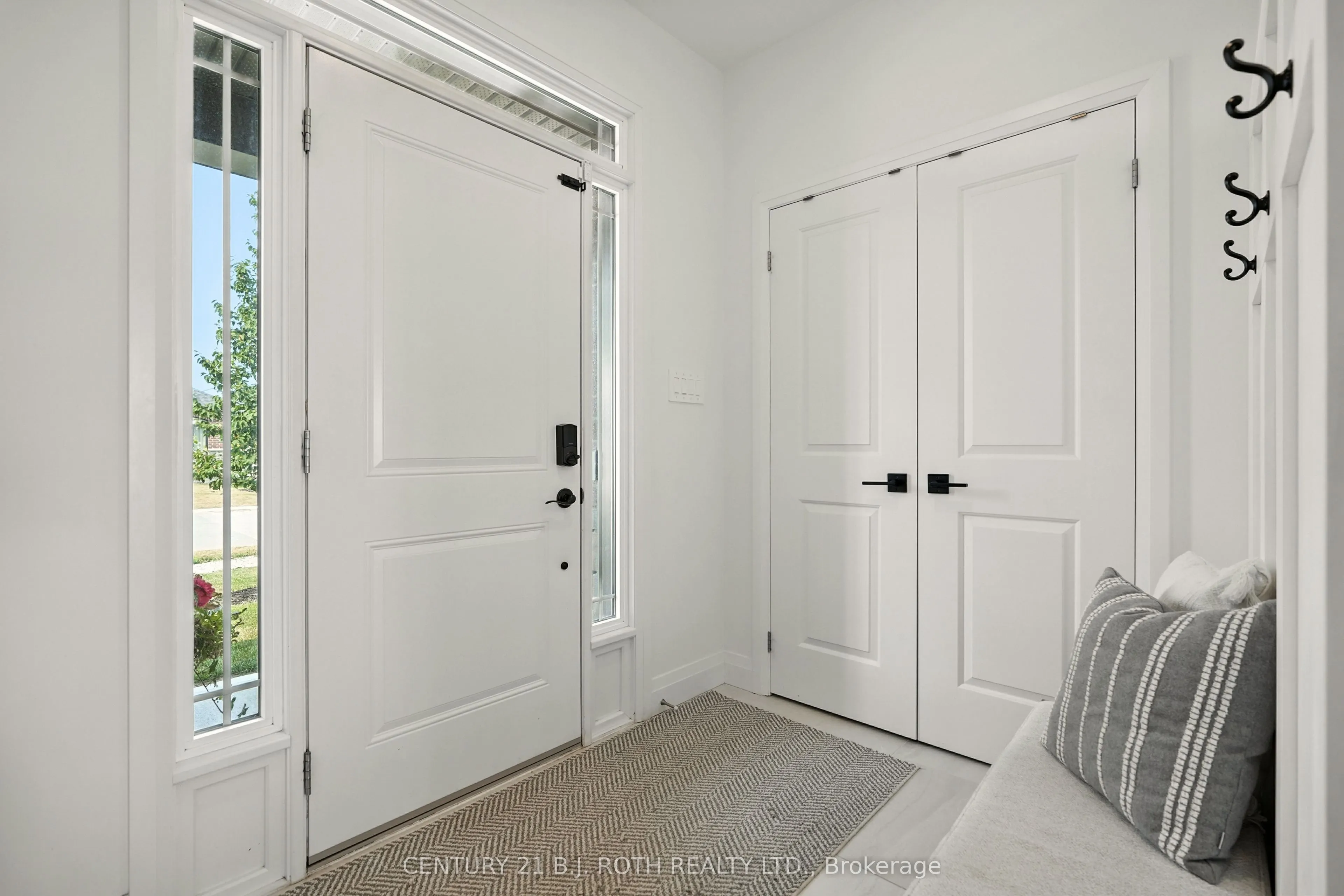 124 RITCHIE Crescent