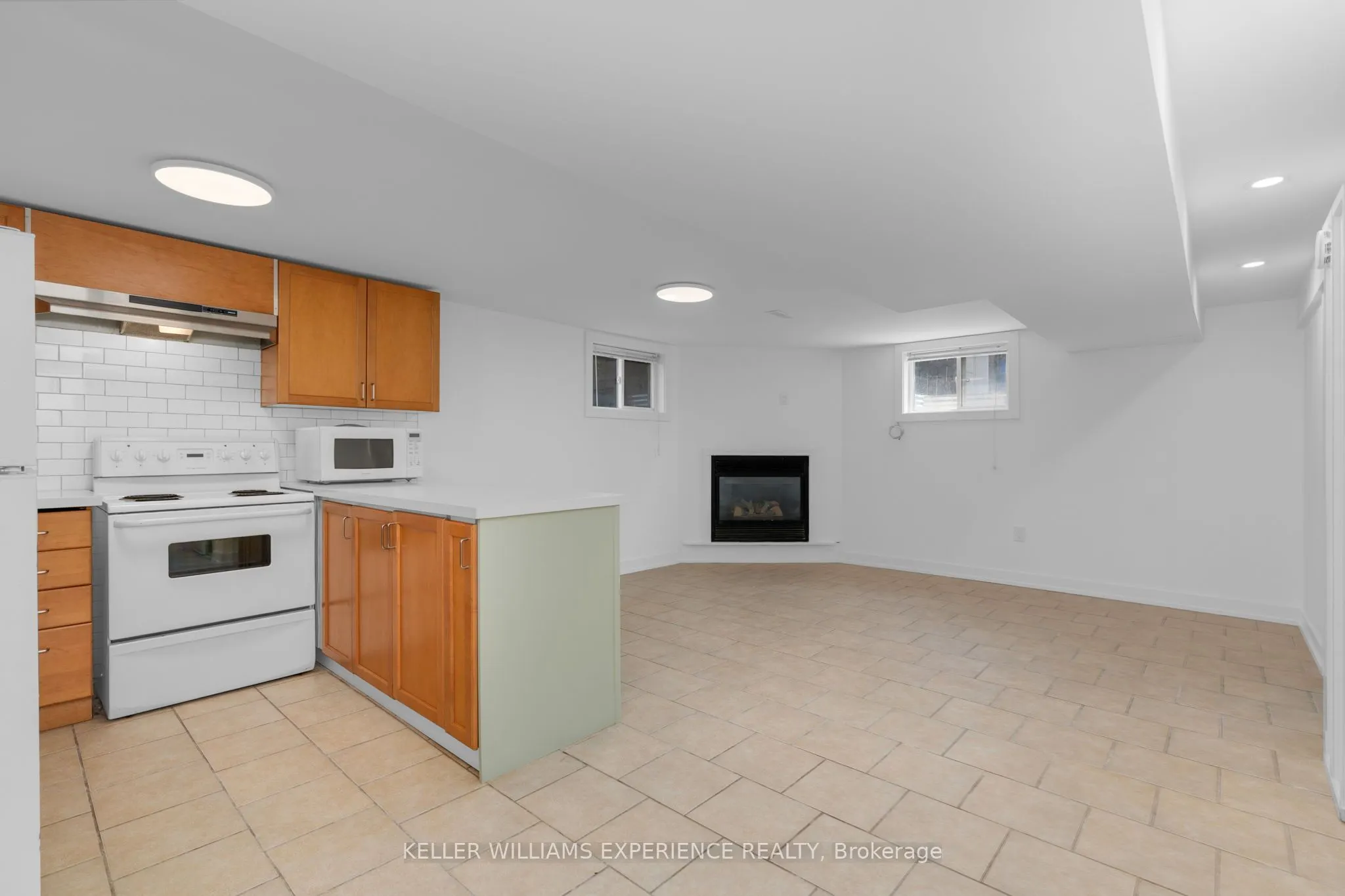 29 Parkdale Crescent, #Unit 1