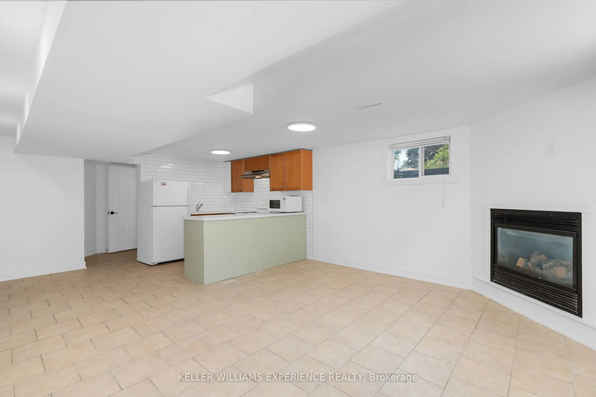 29 Parkdale Crescent, #Unit 1