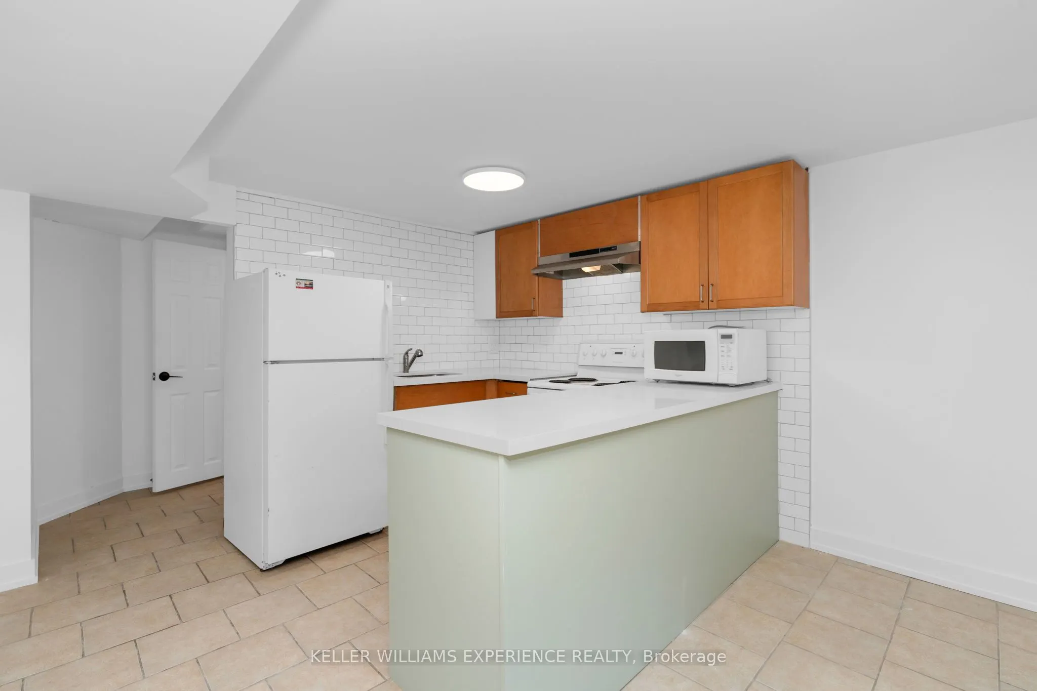 29 Parkdale Crescent, #Unit 1