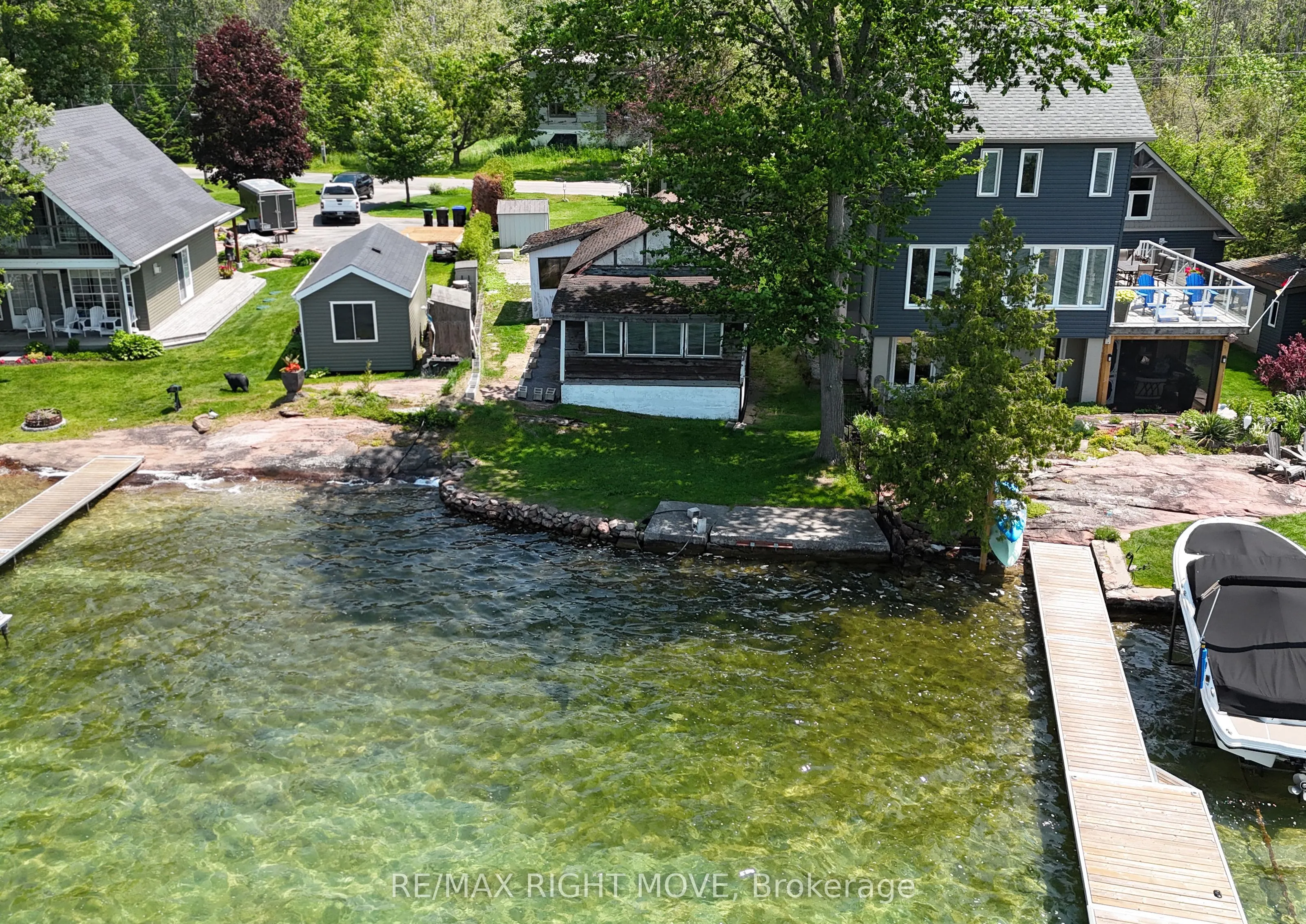 7682 Oak Point Road