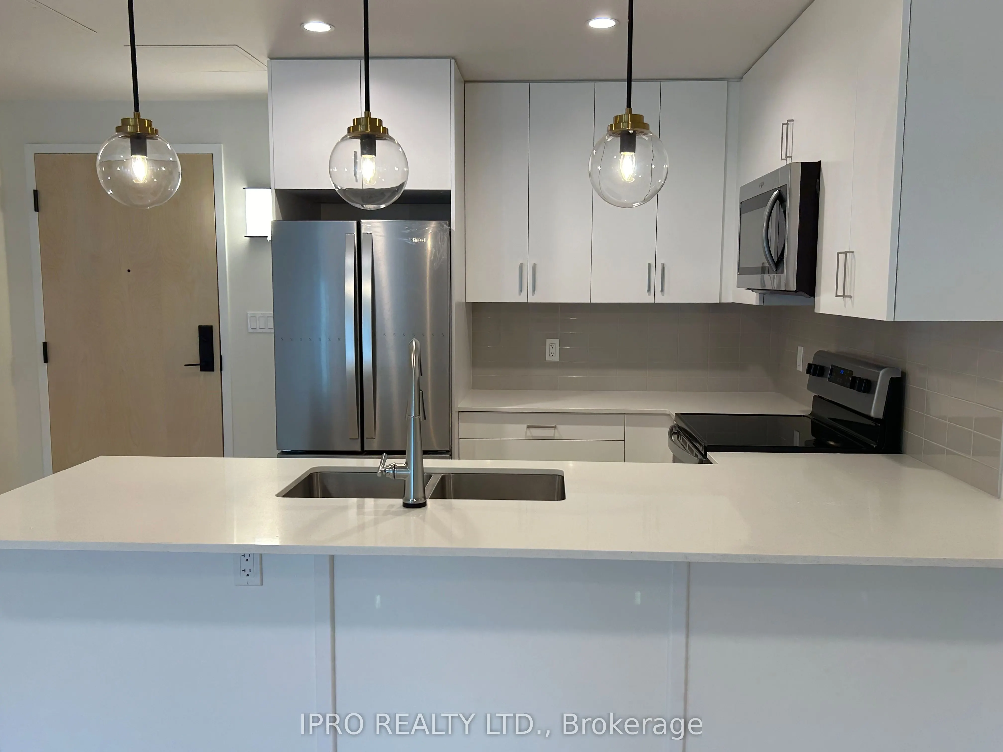 121 Mary Street, #205