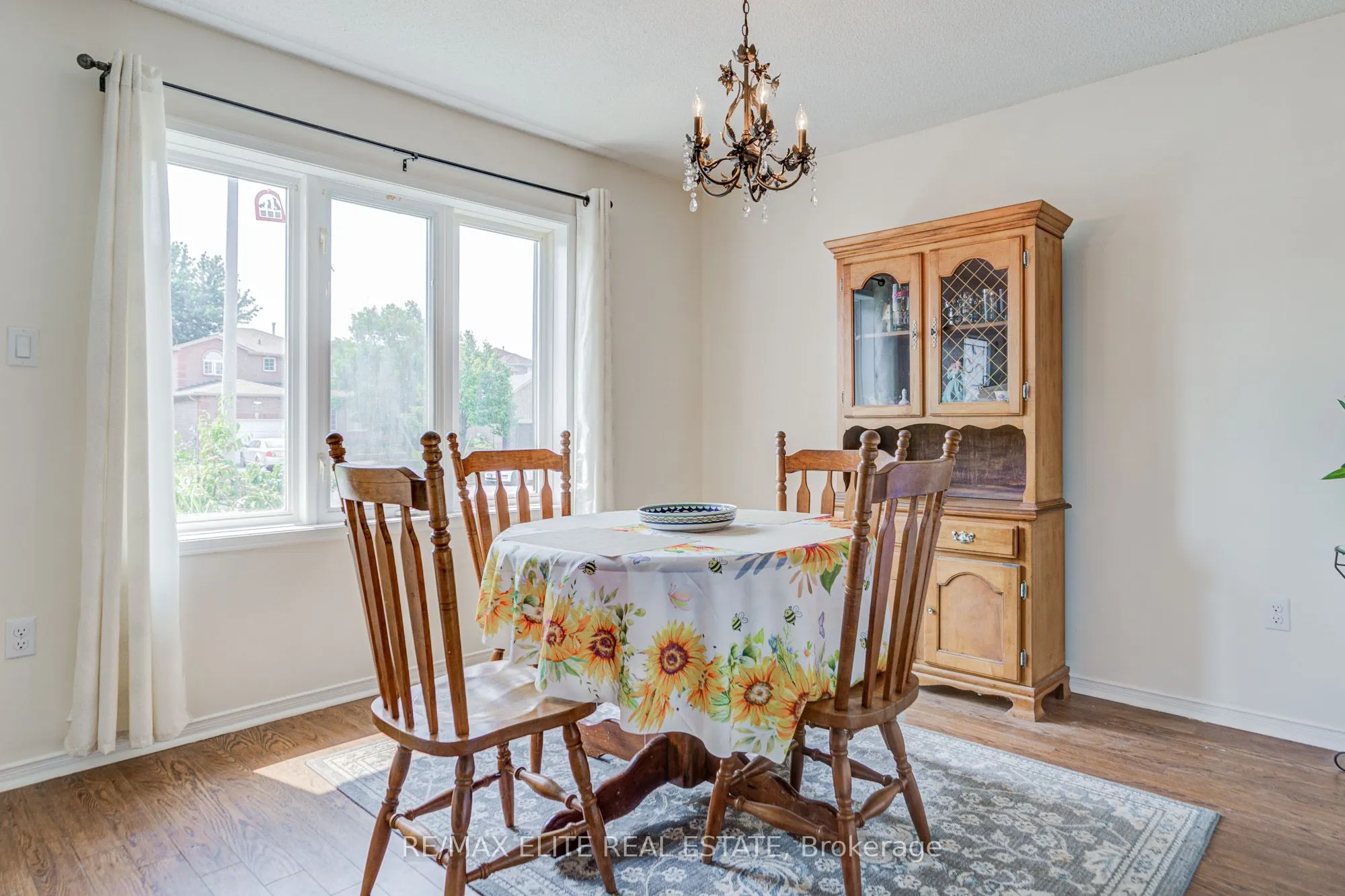 222 Country Lane