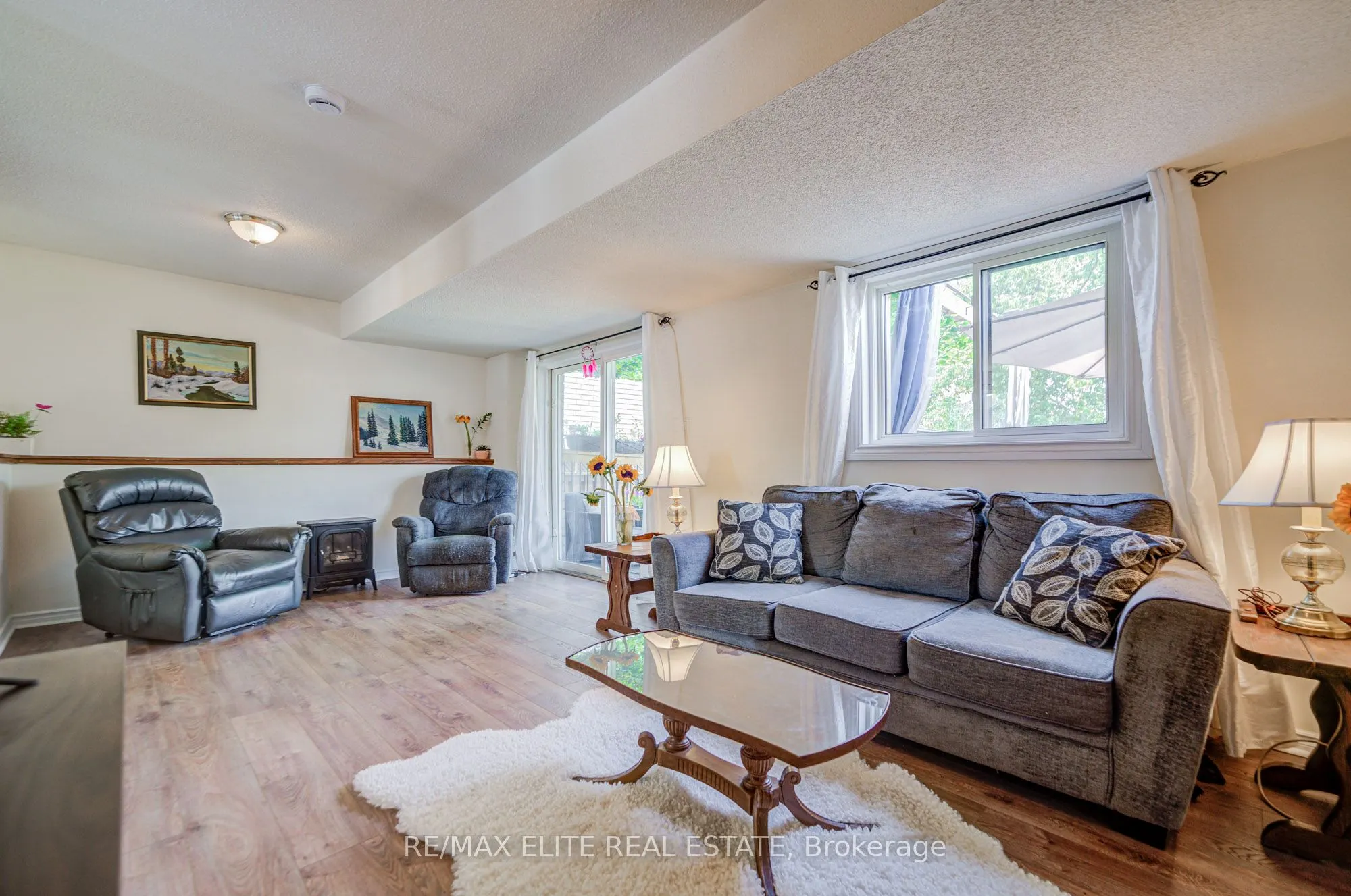 222 Country Lane