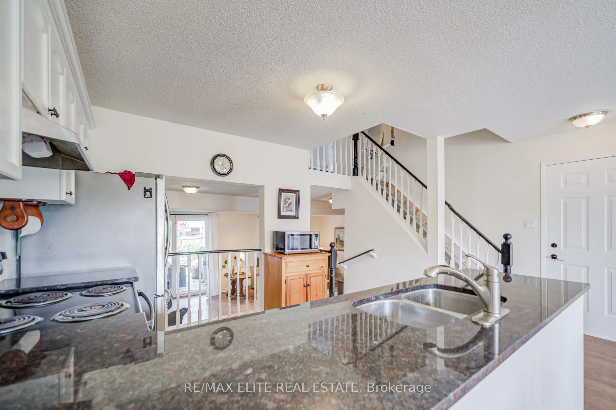 222 Country Lane