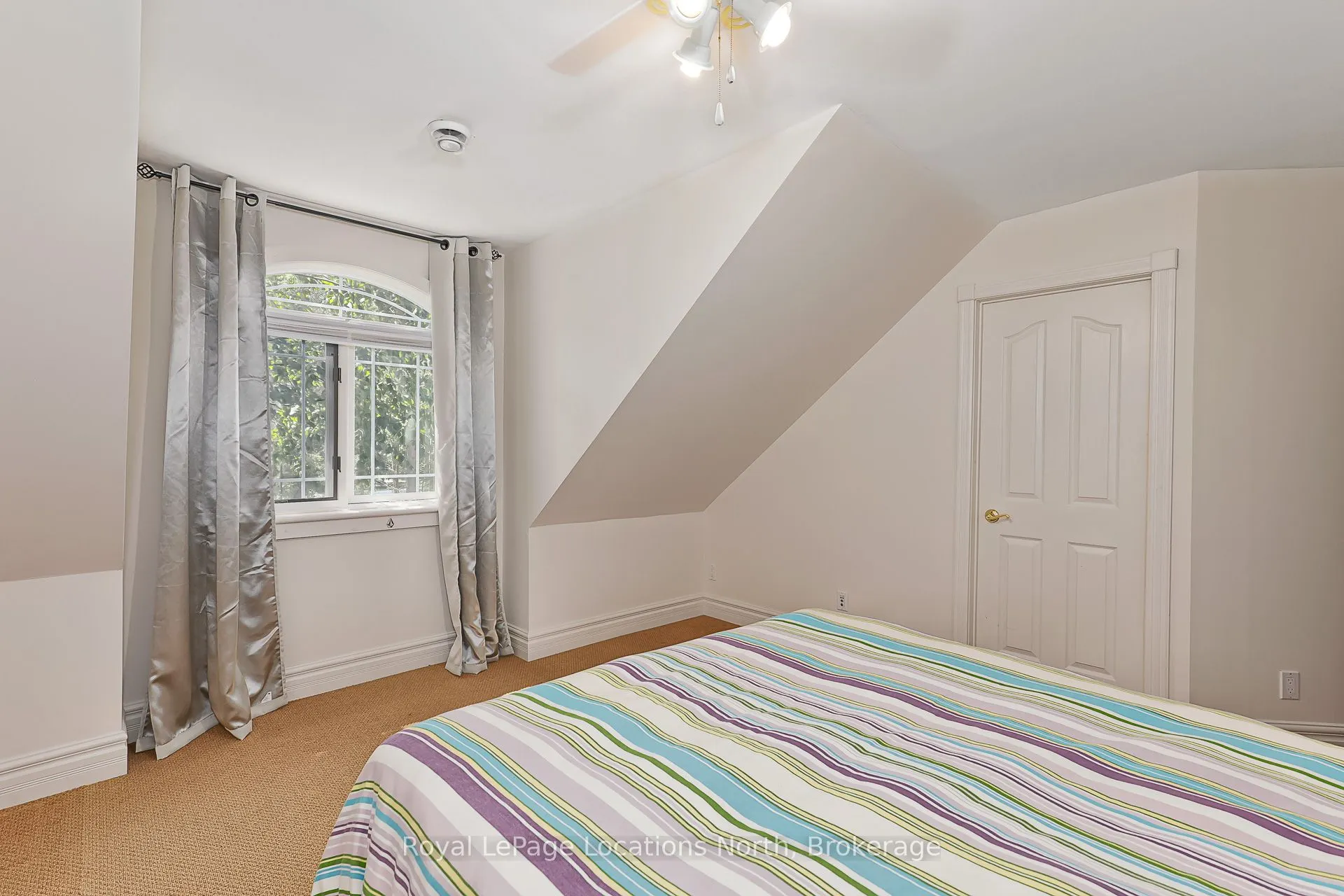 6 Alpine Court