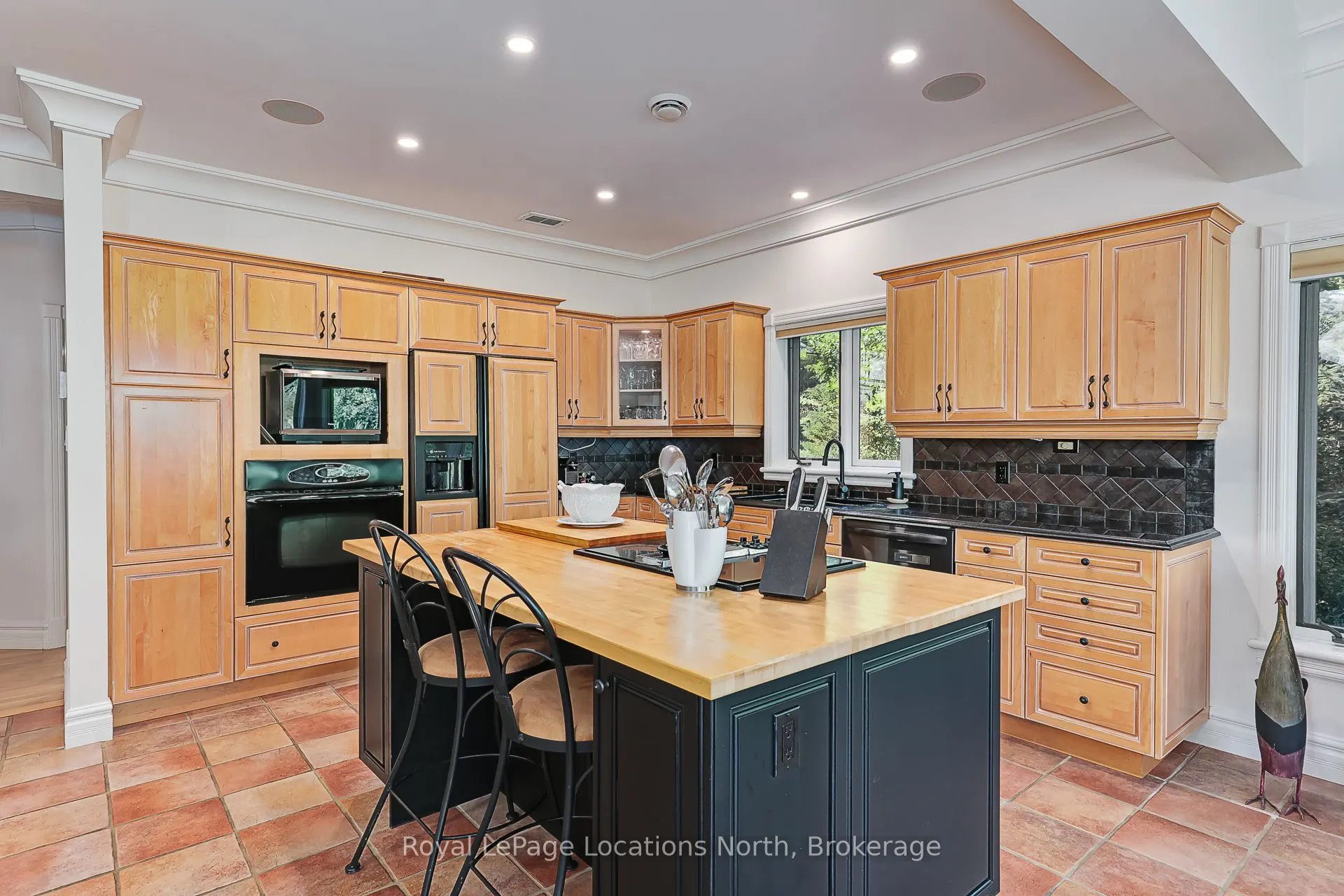 6 Alpine Court